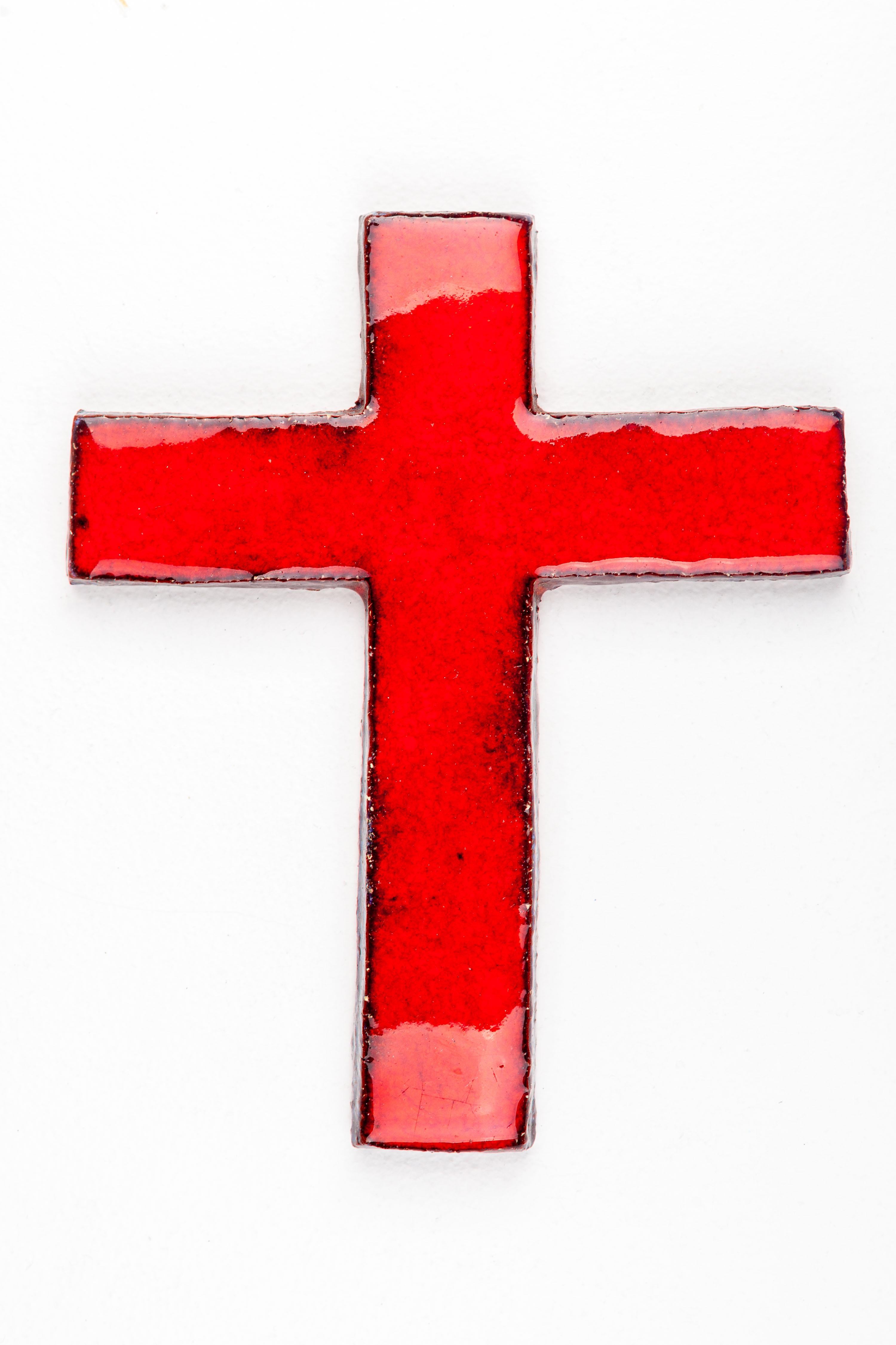 Mid-Century Modern Red Glazed Ceramic Cross For Sale 2
