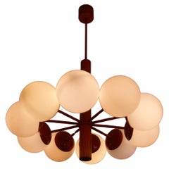 Lampadario rosso Kaiser a 10 bracci di Kaiser, Germania, anni '60, metà del secolo scorso