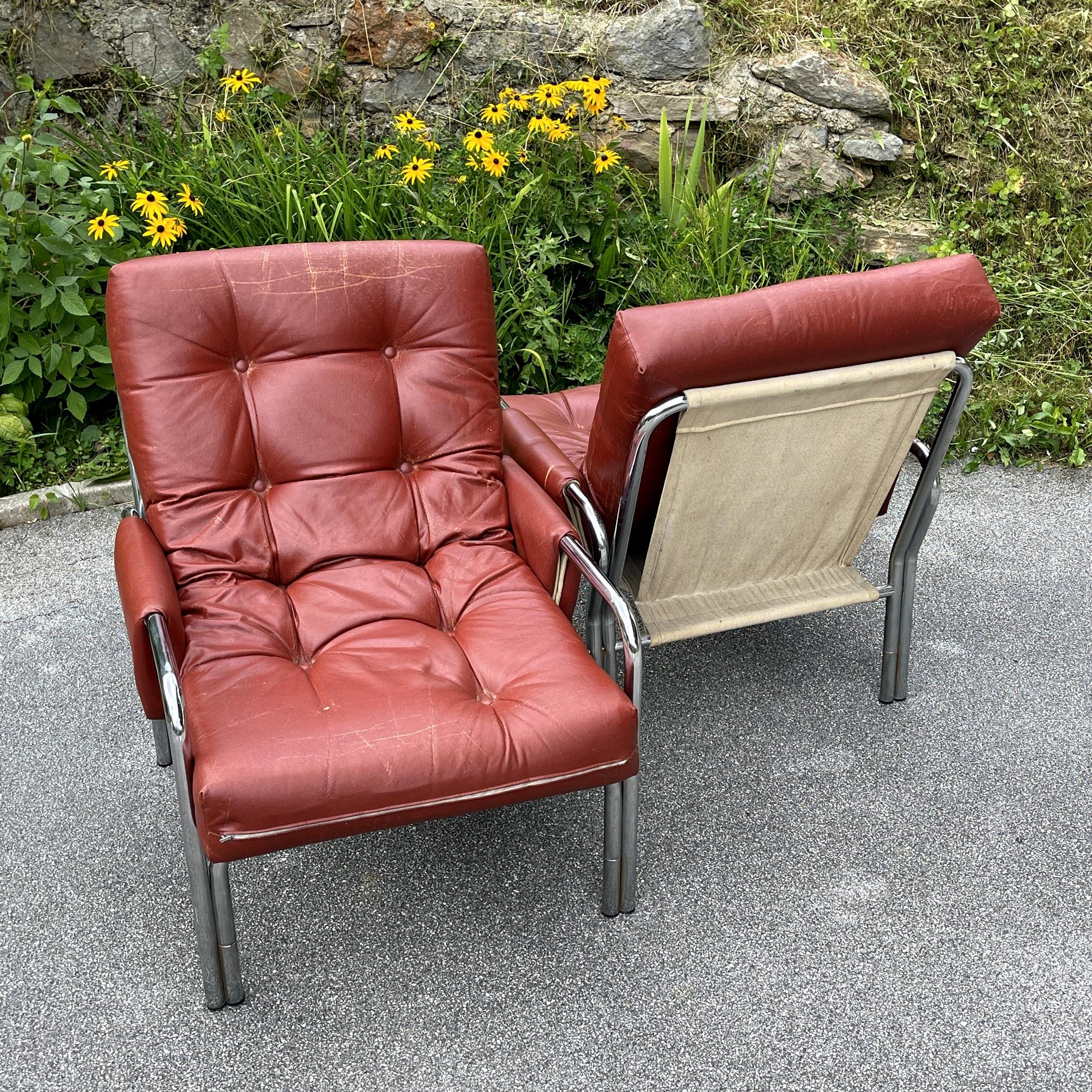 Mid-Century Modern Red Lounge Armchairs Italy 1970s Set of 2 For Sale 2