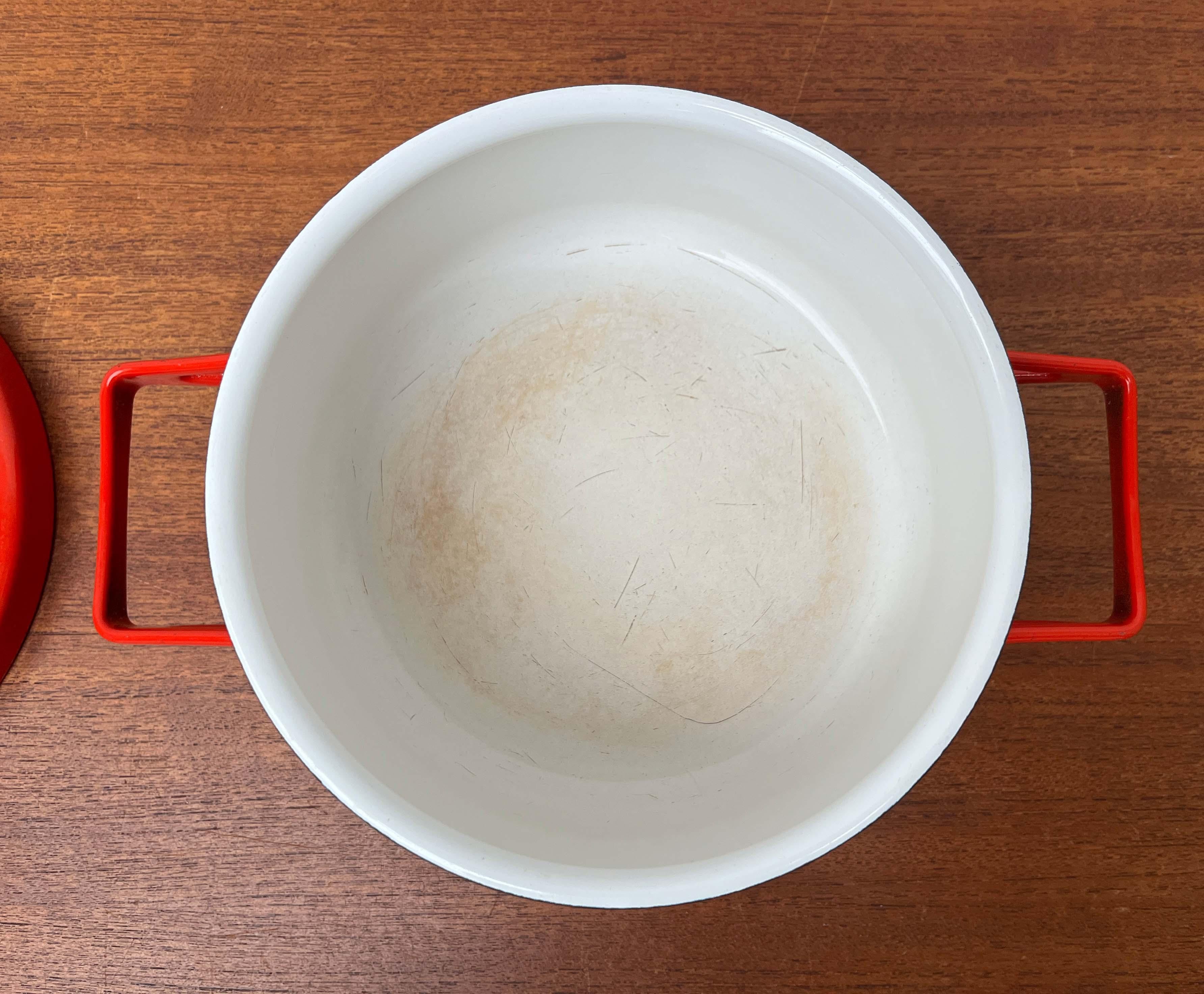 Mid-Century Modern Red Minimalist Enamel Pot Seppo Mallat Finel Finland 1960s im Angebot 7