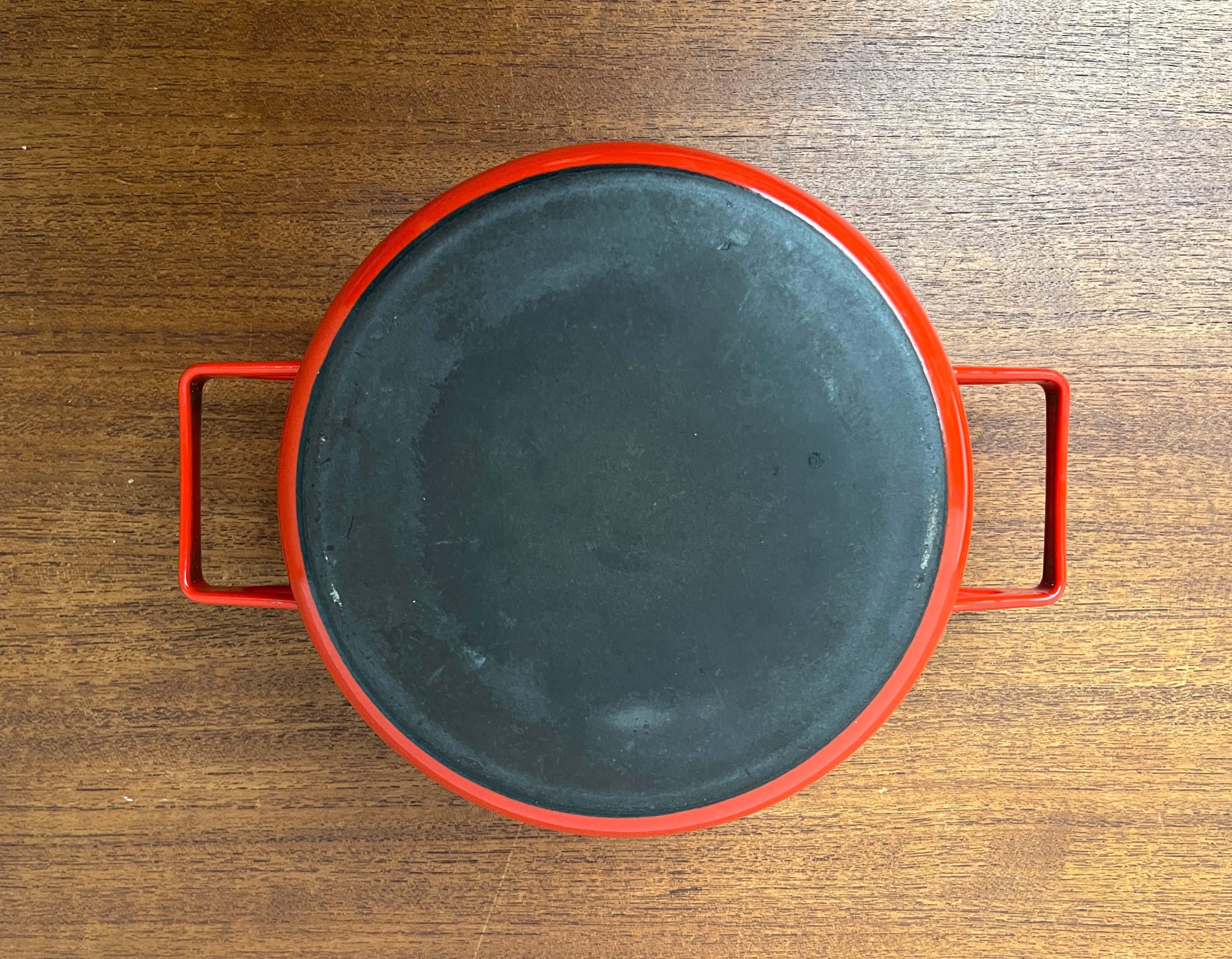 Mid-Century Modern Red Minimalist Enamel Pot Seppo Mallat Finel Finland 1960s im Angebot 9