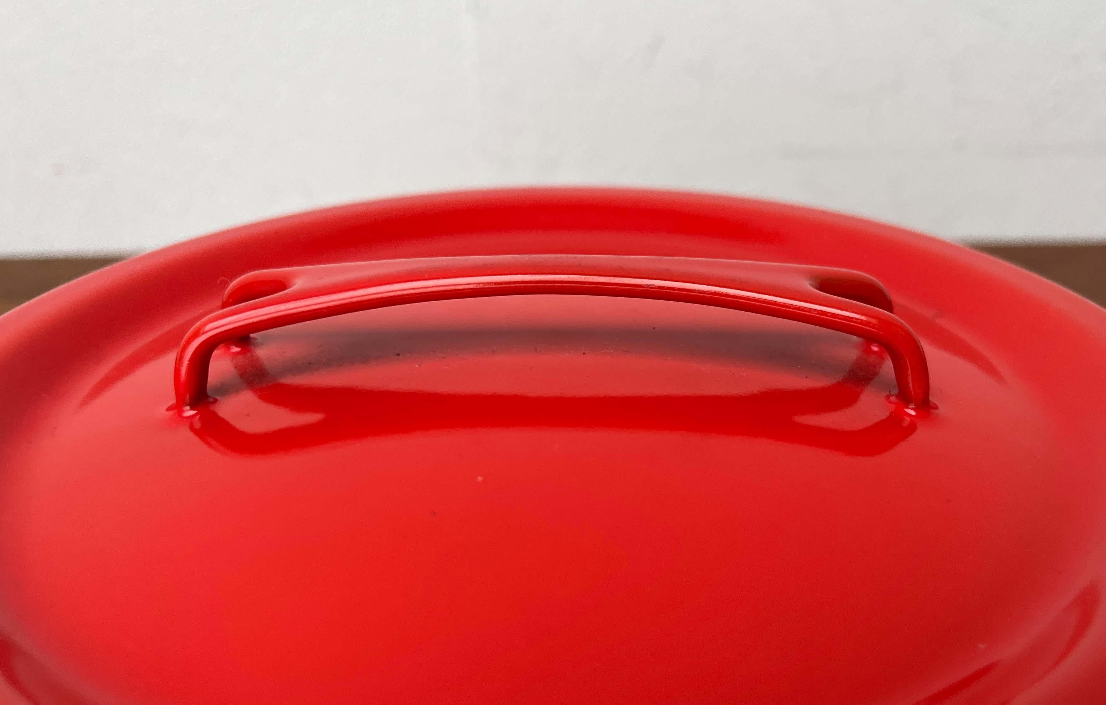 Mid-Century Modern Red Minimalist Enamel Pot Seppo Mallat Finel Finland 1960s im Angebot 2