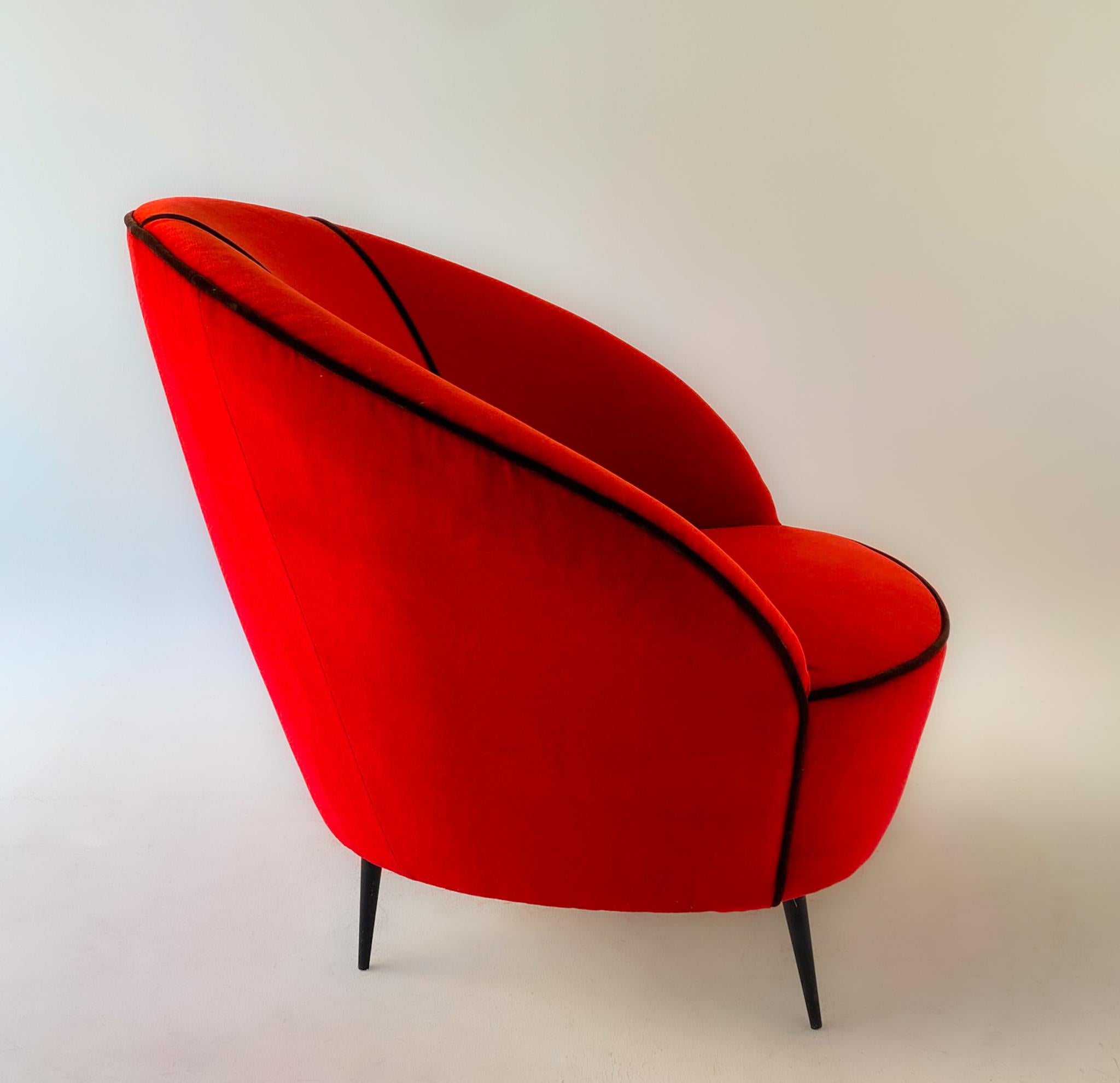 Mid-Century Modern Red Velvet Lounge Chairs by Federico Munari, Italy 1950s 10