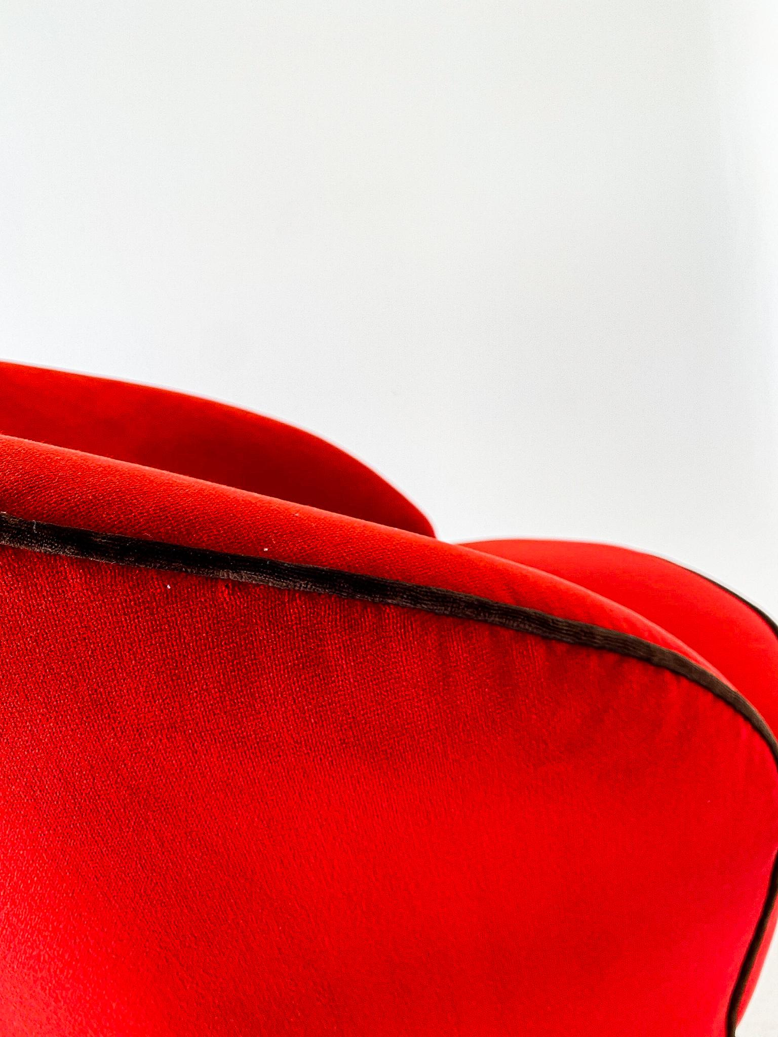 Mid-Century Modern Red Velvet Lounge Chairs by Federico Munari, Italy 1950s 13