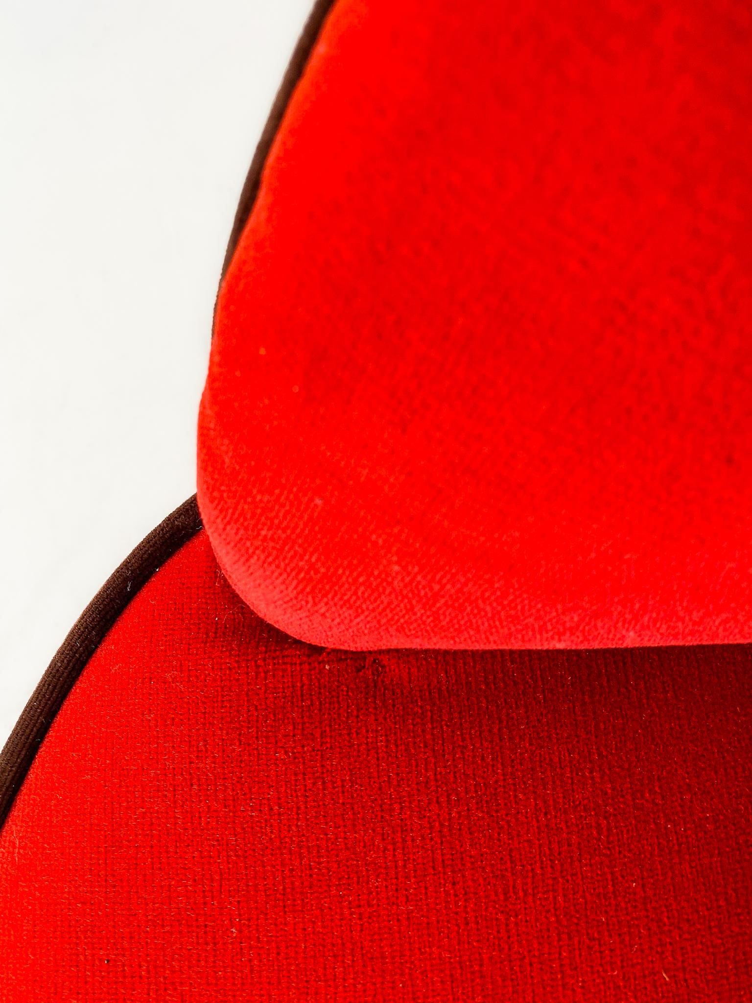 Mid-Century Modern Red Velvet Lounge Chairs by Federico Munari, Italy 1950s 1