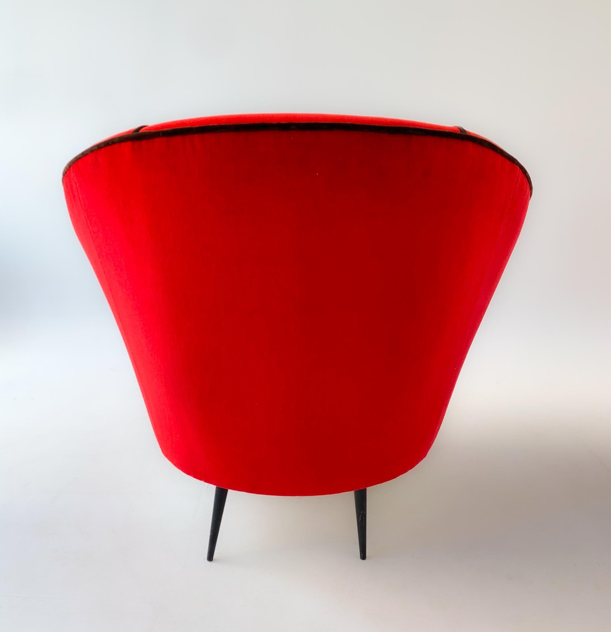 Mid-Century Modern Red Velvet Lounge Chairs by Federico Munari, Italy 1950s 2