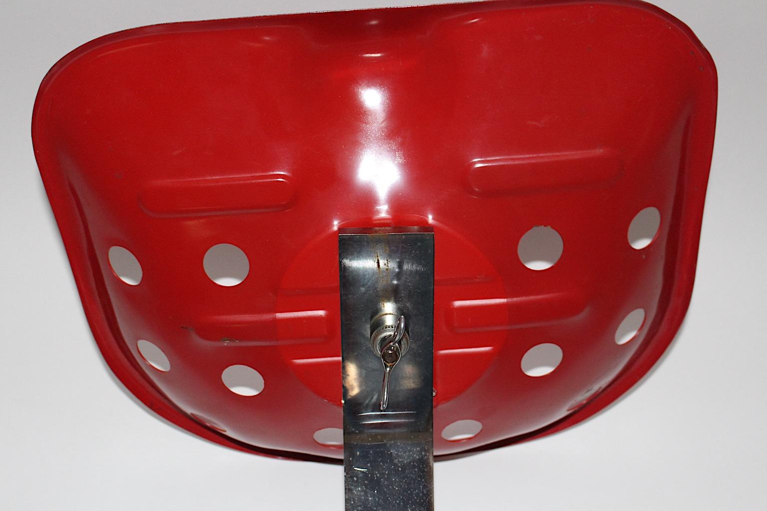 Modern Red Vintage Stool Mezzadro Achille & Pier Giacomo Castiglioni , 1950s For Sale 10