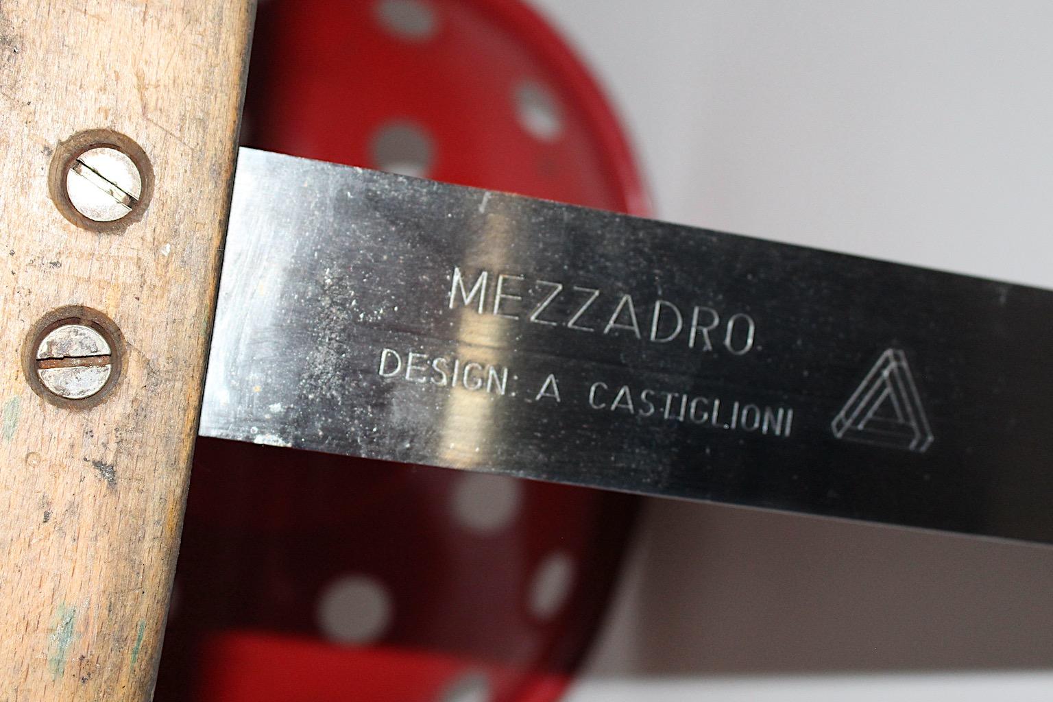 Mid-20th Century Modern Red Vintage Stool Mezzadro Achille & Pier Giacomo Castiglioni , 1950s For Sale