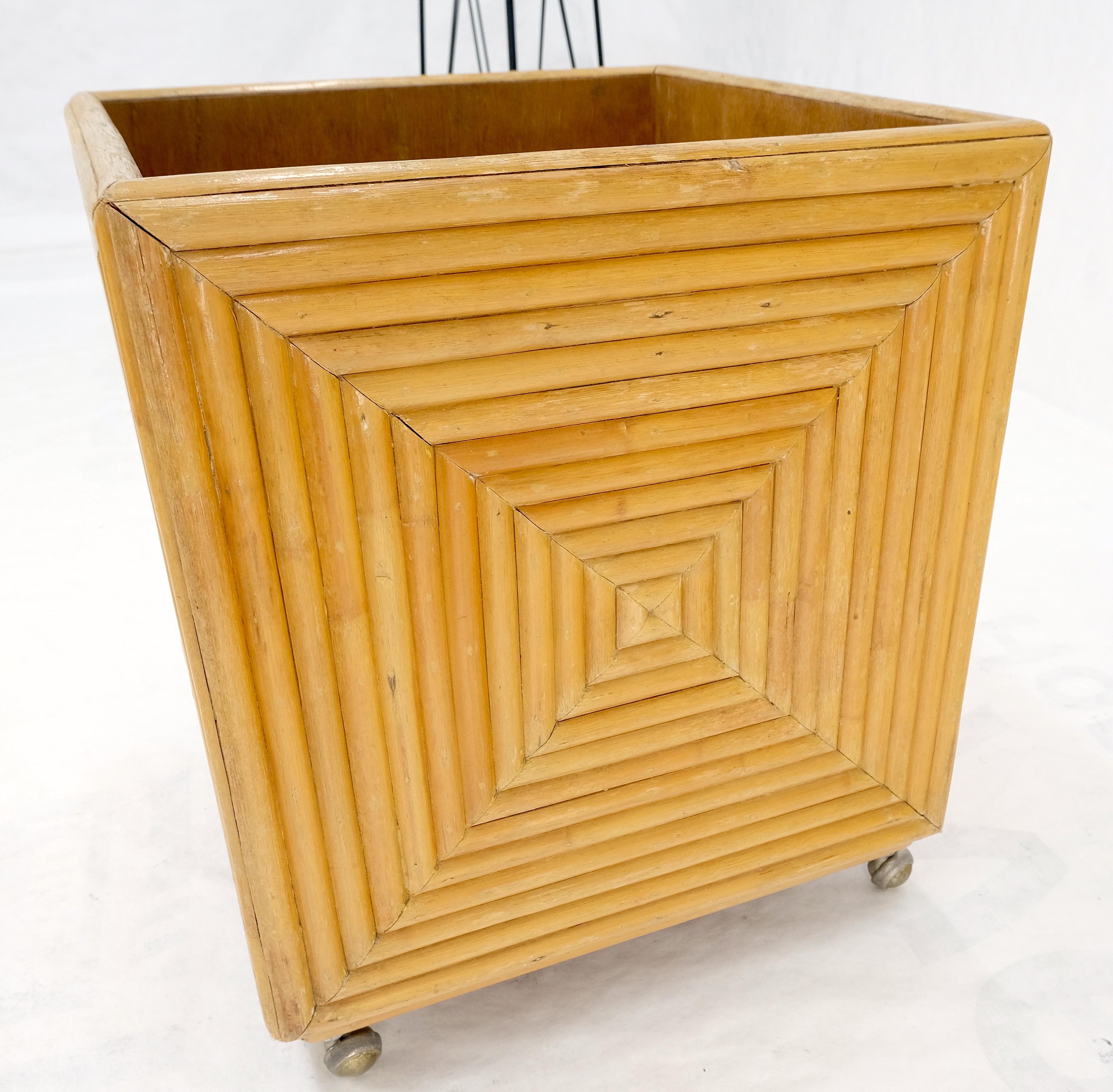 Mid-Century Modern Reed Bamboo Rattan Square Cube Shape Planter Stand on Wheels For Sale 5