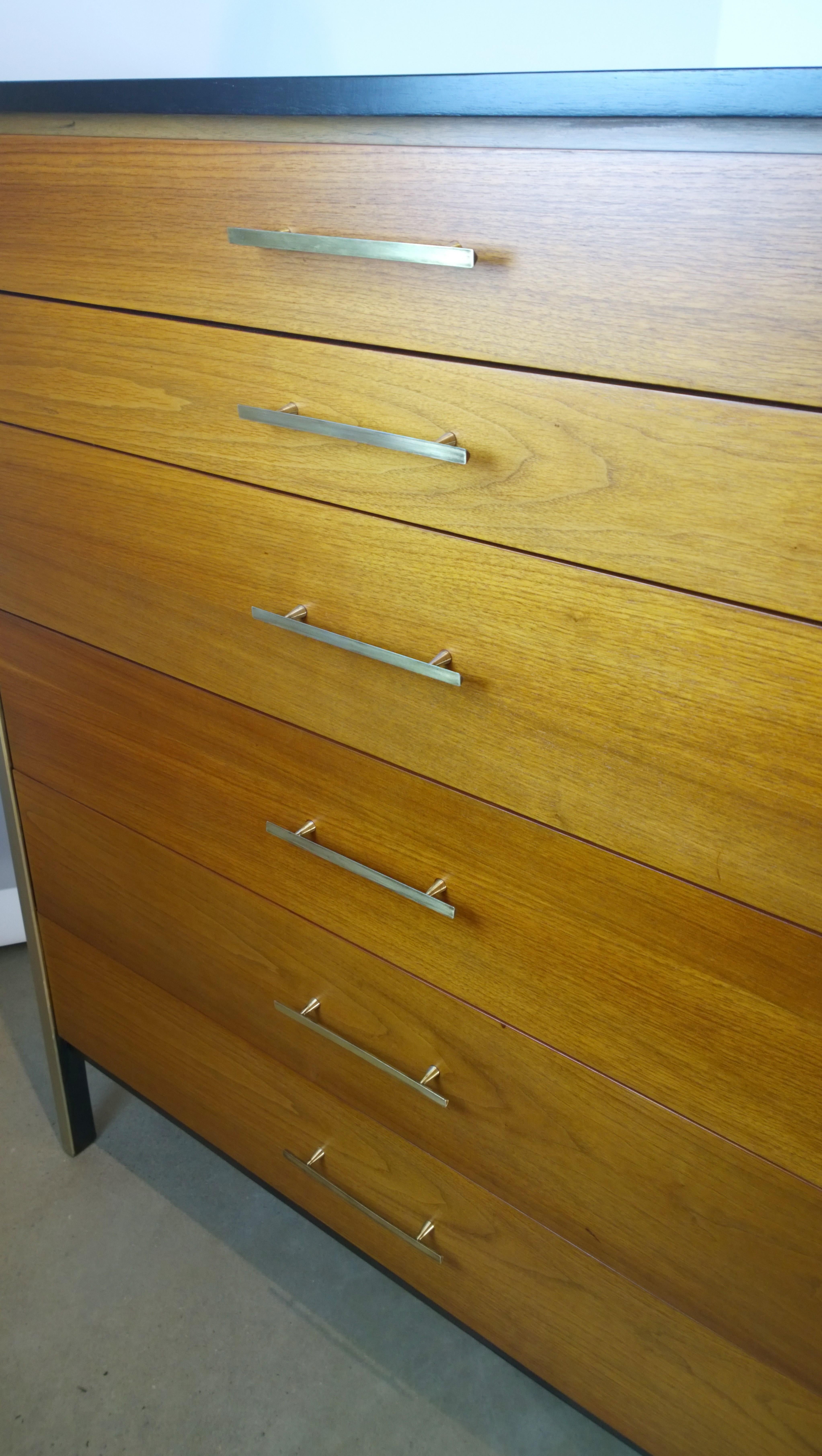 Black Frame & Natural Walnut 6-Drawer w/ Brass Pulls Chest of Drawers / High Boy In Good Condition For Sale In Houston, TX