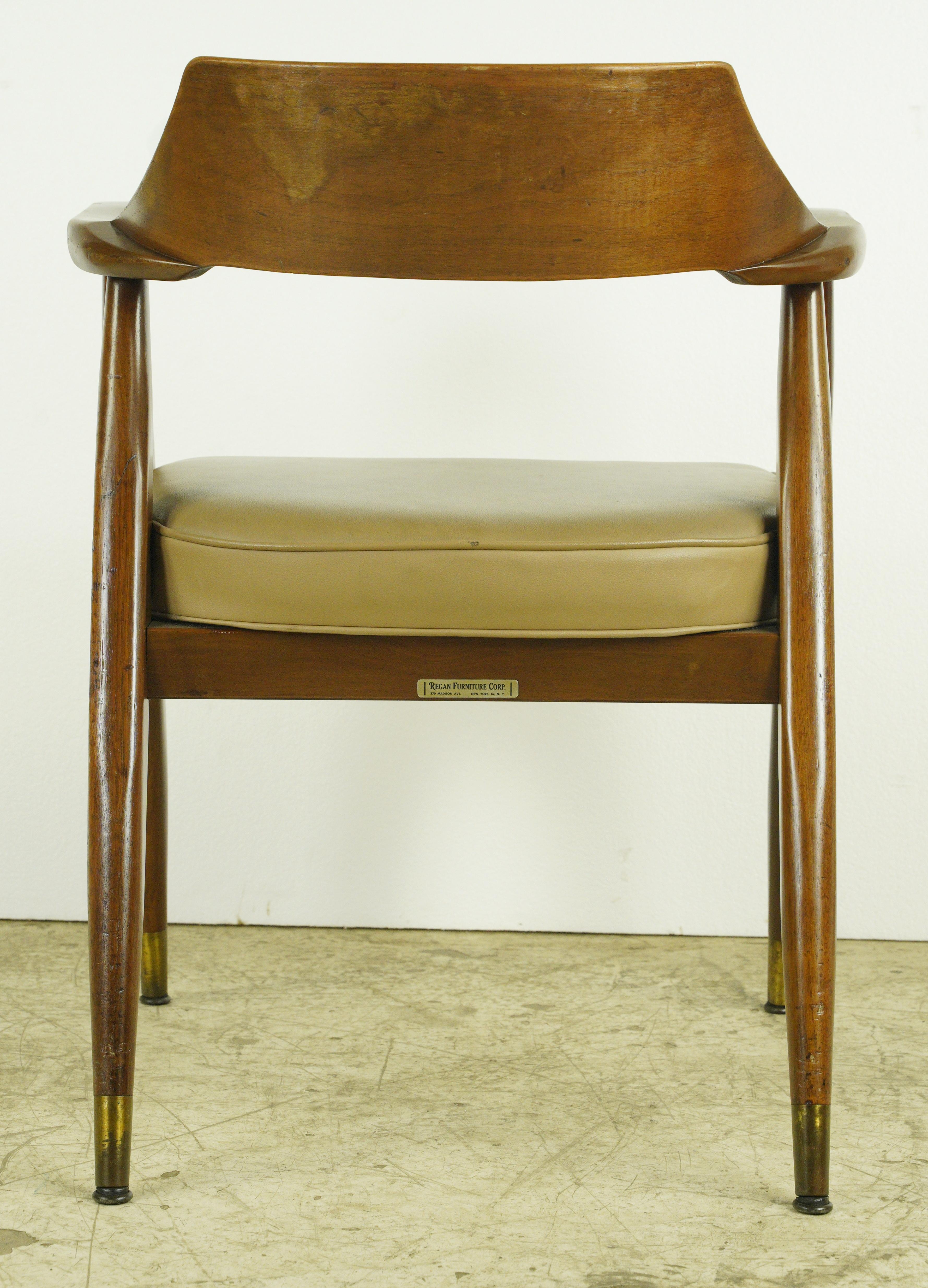 20th Century Mid-Century Modern Regan Chestnut Leather Armchair For Sale