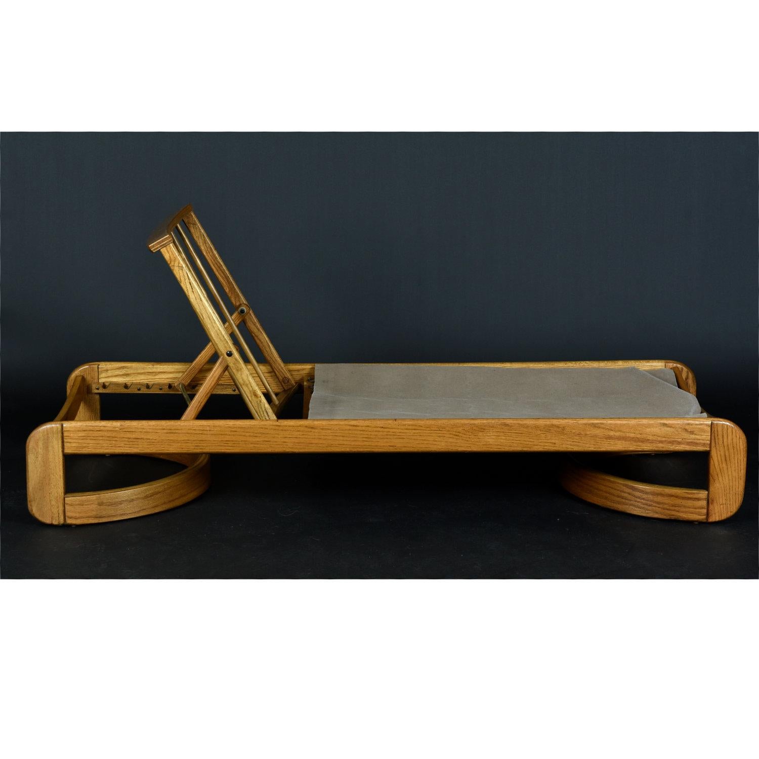 Mid-Century Modern Restored Adjustable Oak Chaise Lounge Daybed by Howard MFG 3