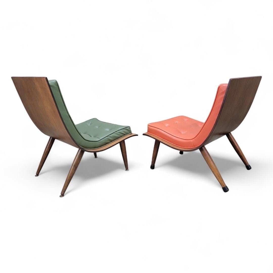 Sillas de madera curvada retro para él y para ella - Juego de 2 en Bueno estado para la venta en Chicago, IL