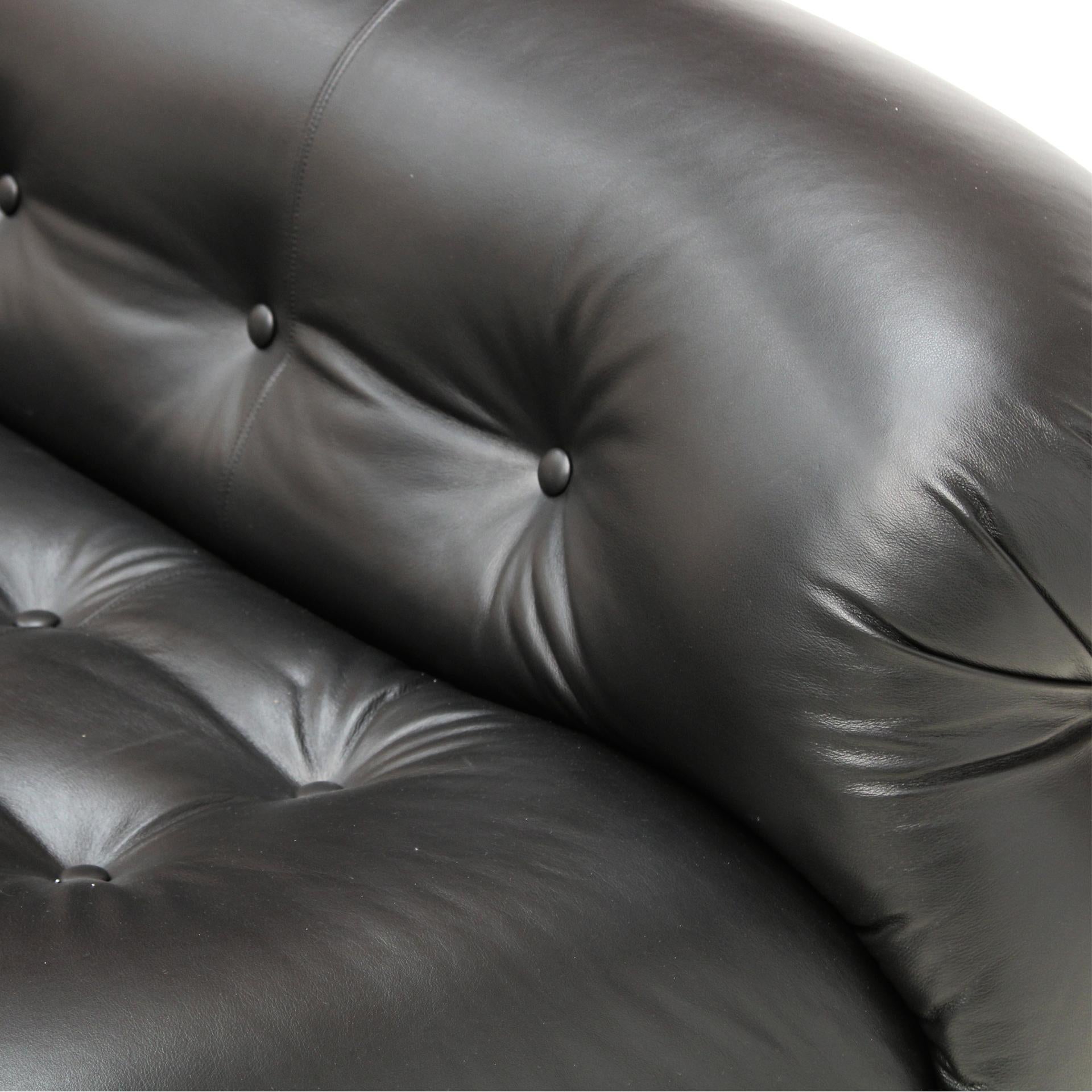 Steel Mid-Century Modern Reupholstered Black Leather Soriana Italian Sofa Vintage For Sale
