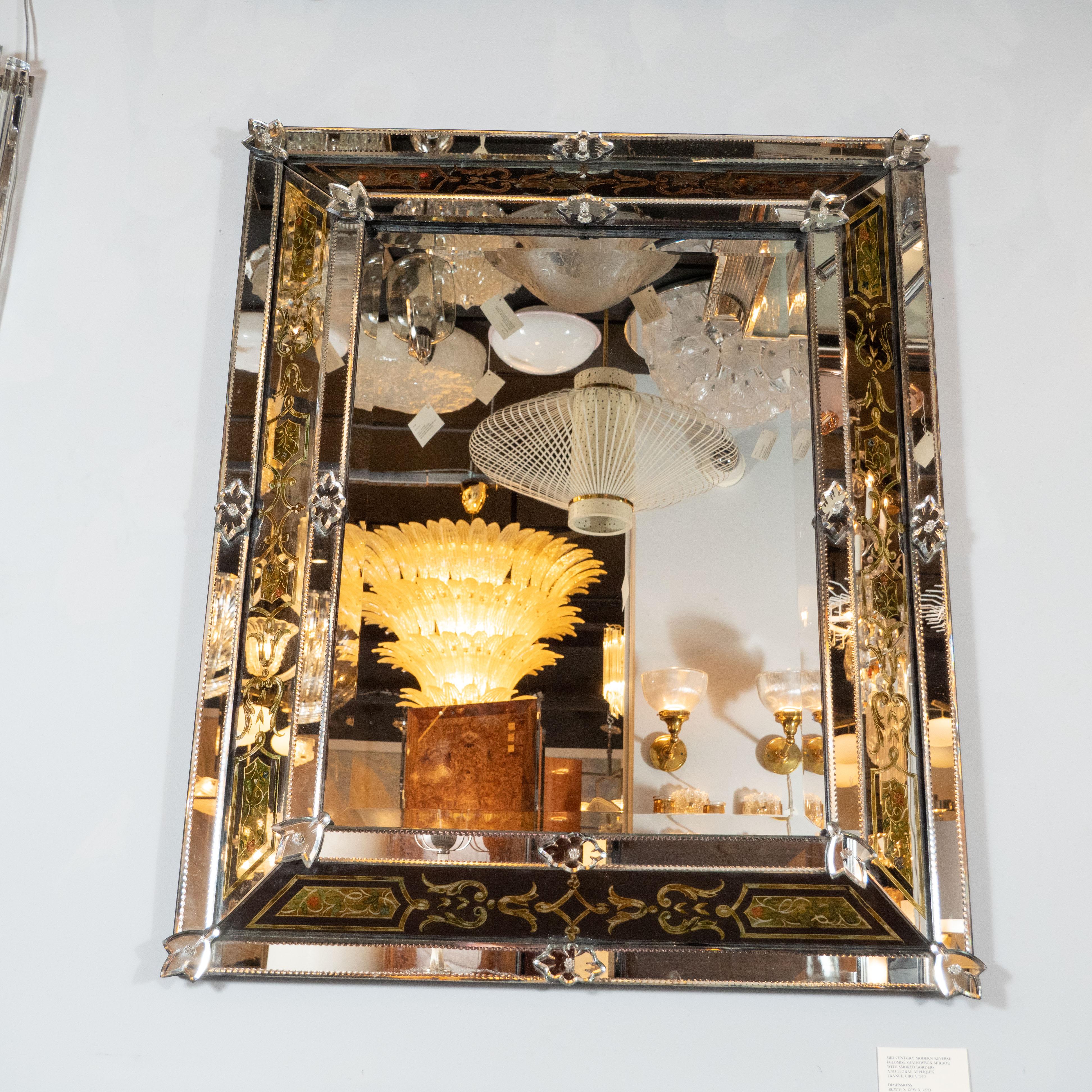 Mid-Century Modern Reverse Églomisé Chain Beveled Venetian Shadowbox Mirror In Excellent Condition In New York, NY