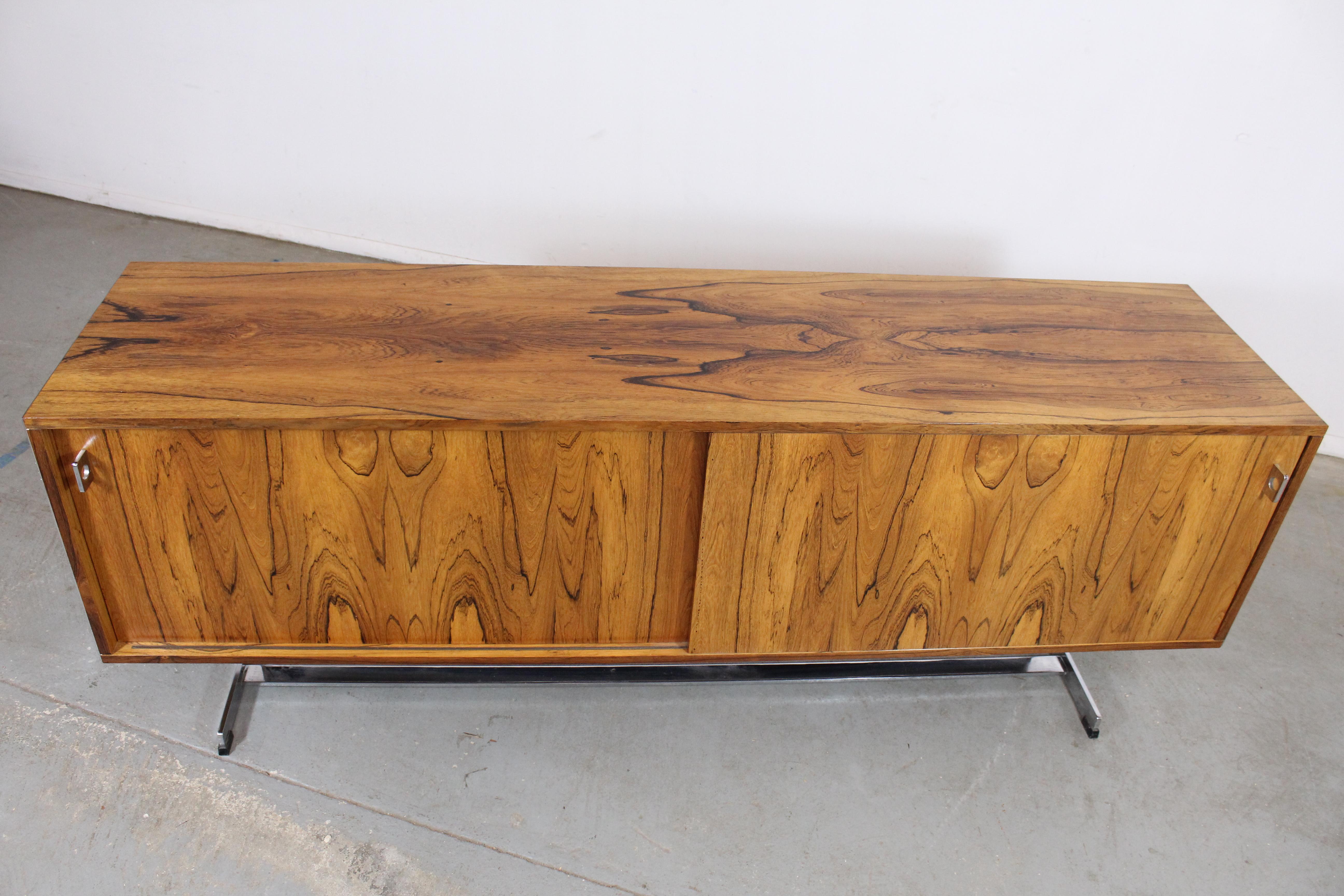 Late 20th Century Mid-Century Modern Richard Young for Merrow Associates Chrome Credenza For Sale