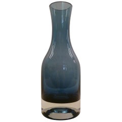 Mid-Century Modern Riihimaki Lasi Oy Petite Blue Blown Glass Vase, Finland, 1951