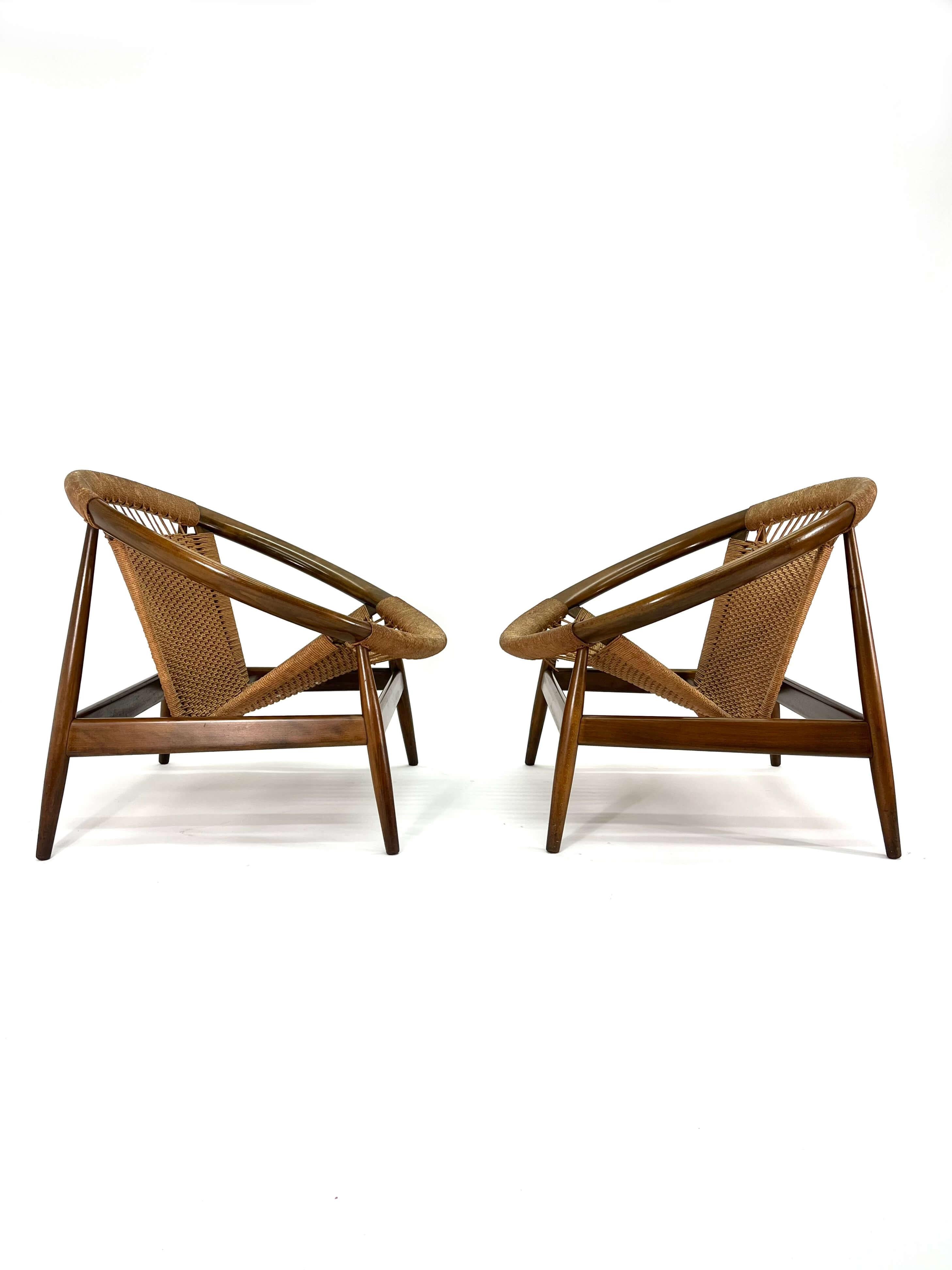Mid-Century Modern Ringstol Lounge Chair by Illum Wikkelsø For Sale 3