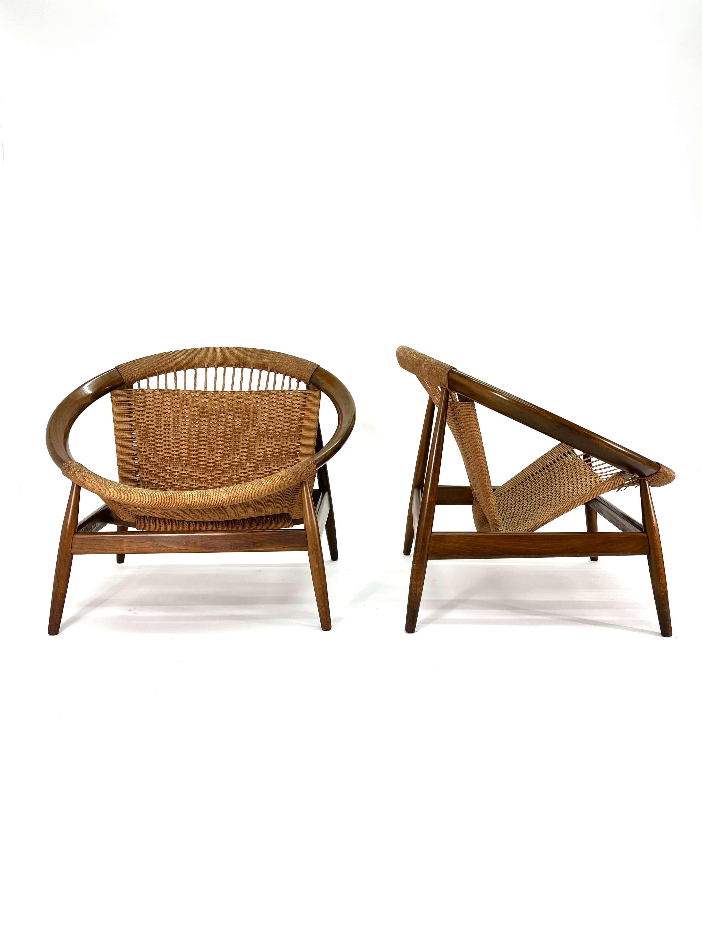 Danois Mid-Century Modern Ringstol Lounge Chair by Illum Wikkelsø en vente