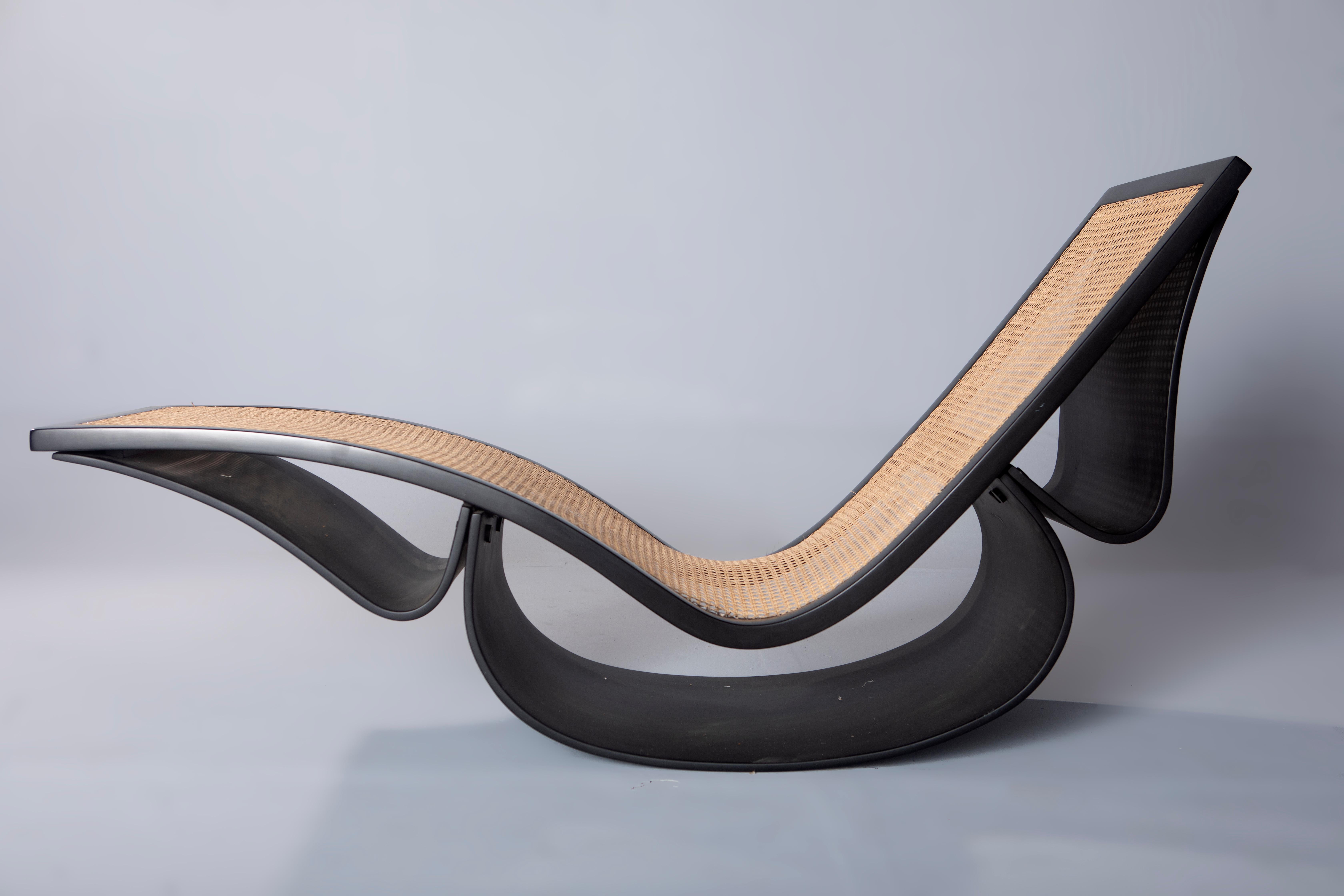 Lacquered Mid-Century Modern Rio Chaise by Oscar and Anna Maria Niemeyer, Brazil, 1970s