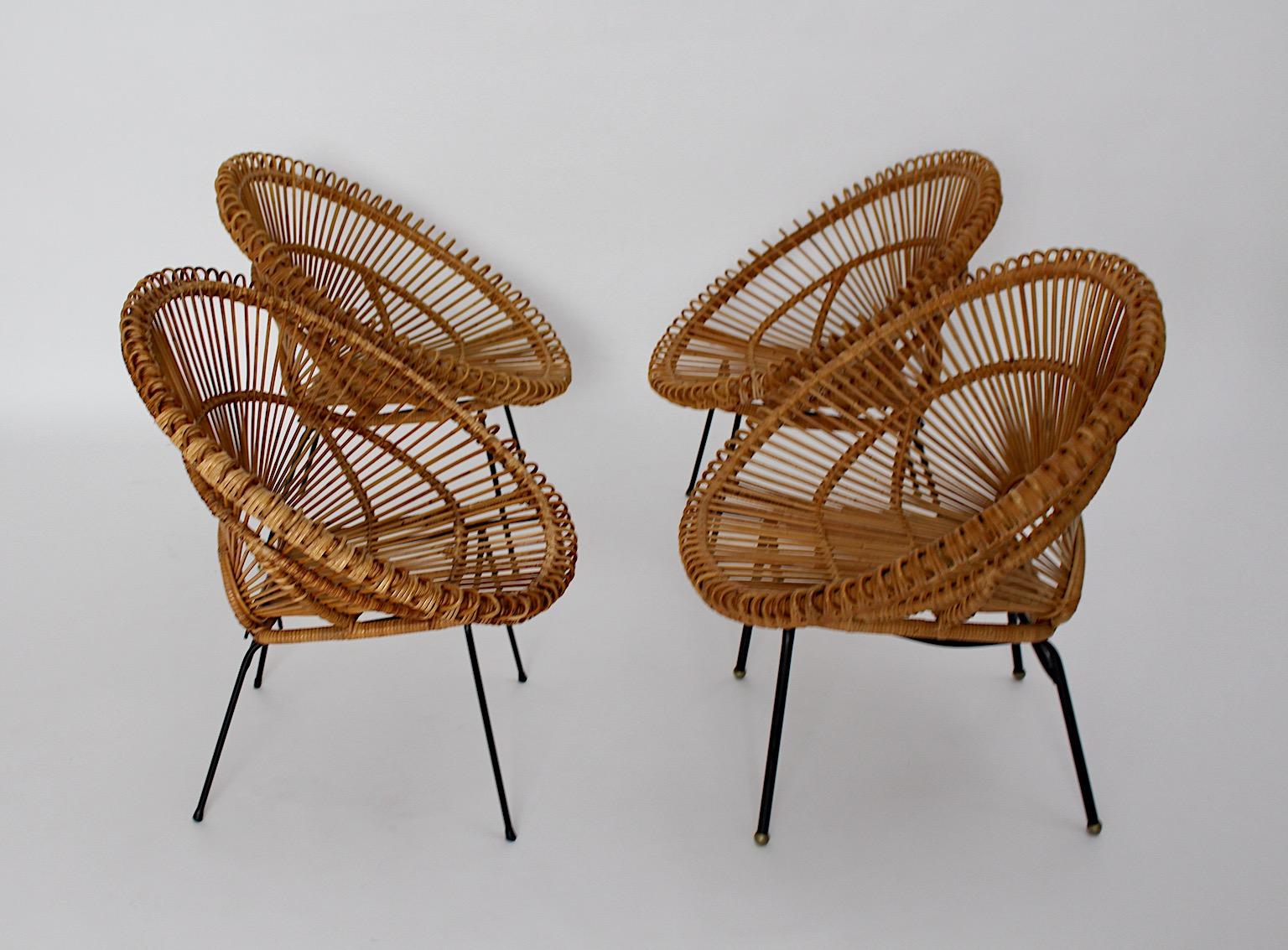 Mid-Century Modern Riviera Style Four Rattan Patio Lounge Chairs c 1960 France In Good Condition For Sale In Vienna, AT