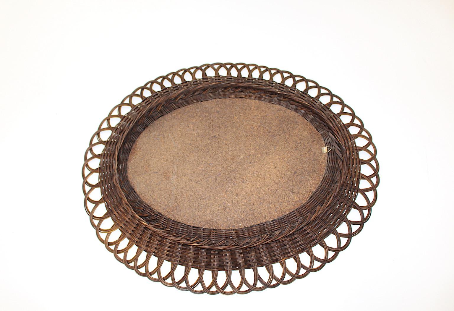 Mid Century Modern Riviera Style Organic Circular Willow Wall Mirror 1960s  For Sale 3