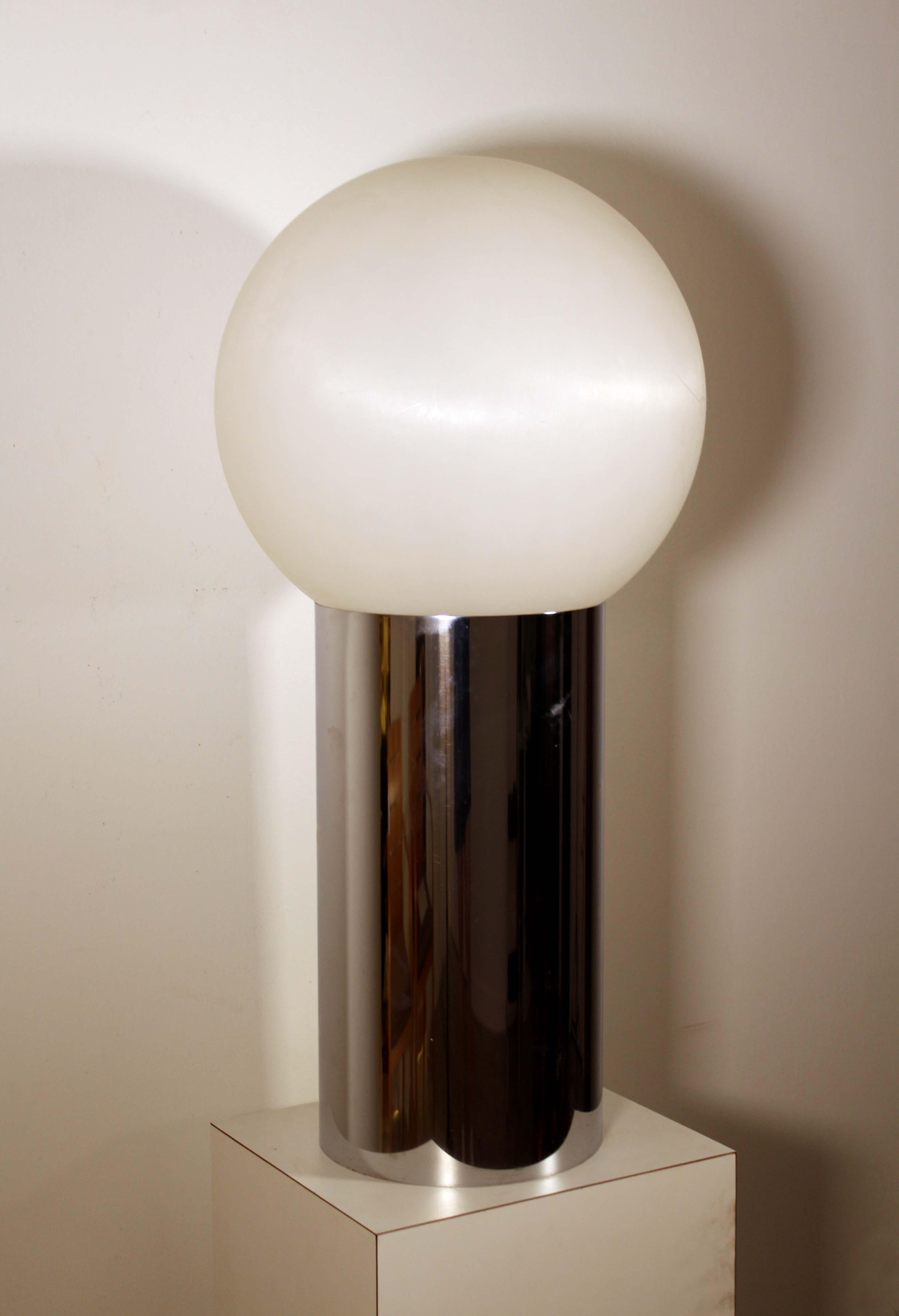 Mid-Century Modern Robert Sonneman Chrome Cylinder Table Lamp Giant Globe In Good Condition In Keego Harbor, MI