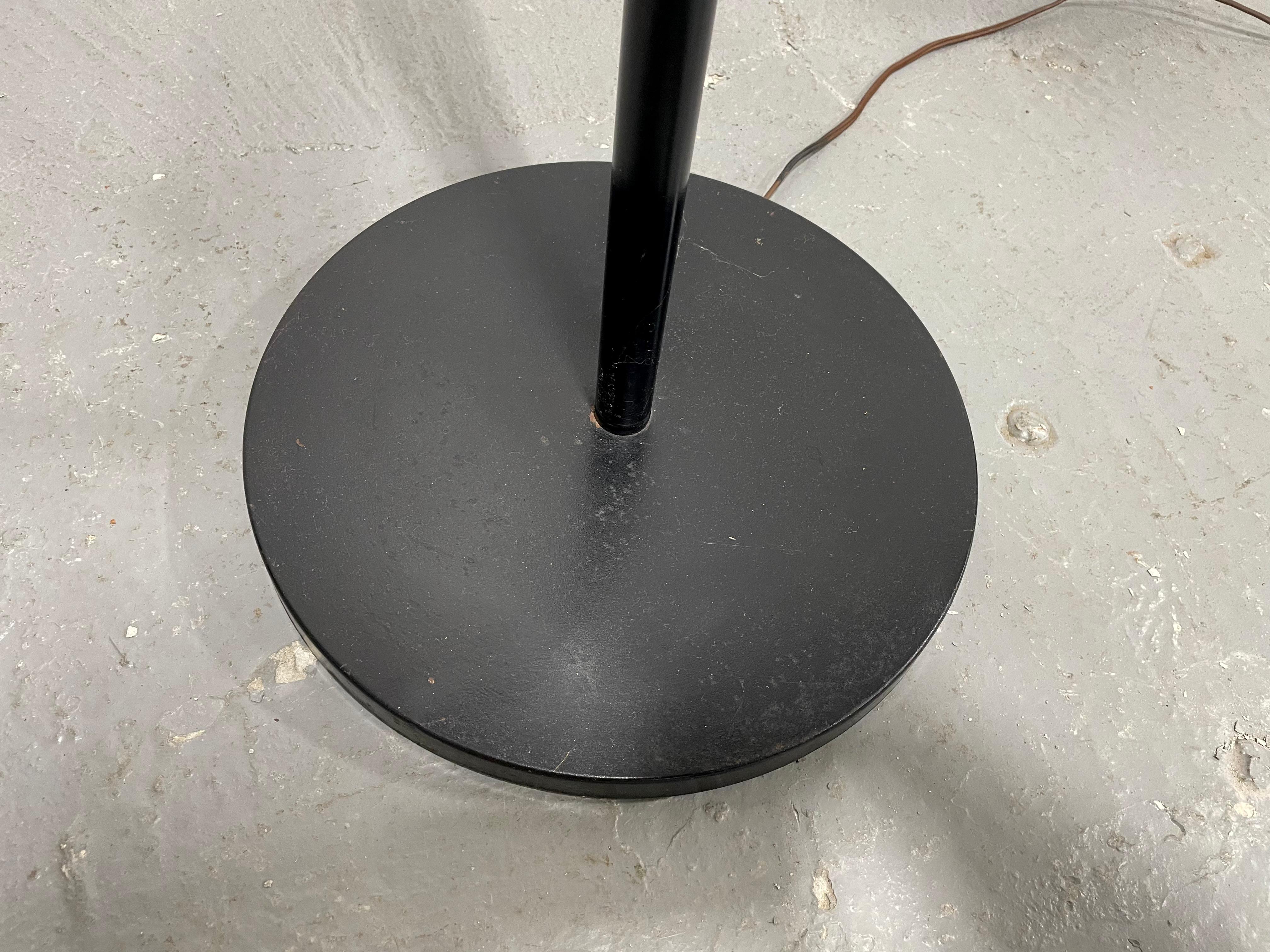 LAMPADA DA PAVIMENTO DEL MIO SECOLO MODERNO Robert Sonneman - Lampada a 3 bracci 