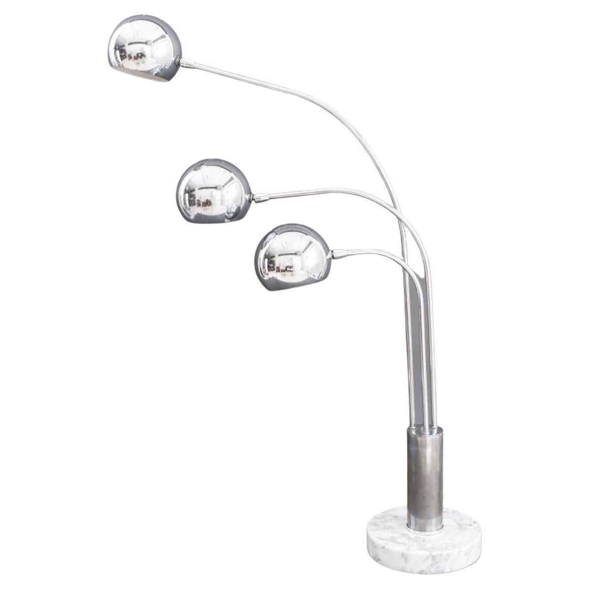 Mid-Century Modern Robert Sonneman Style Lamp For Sale