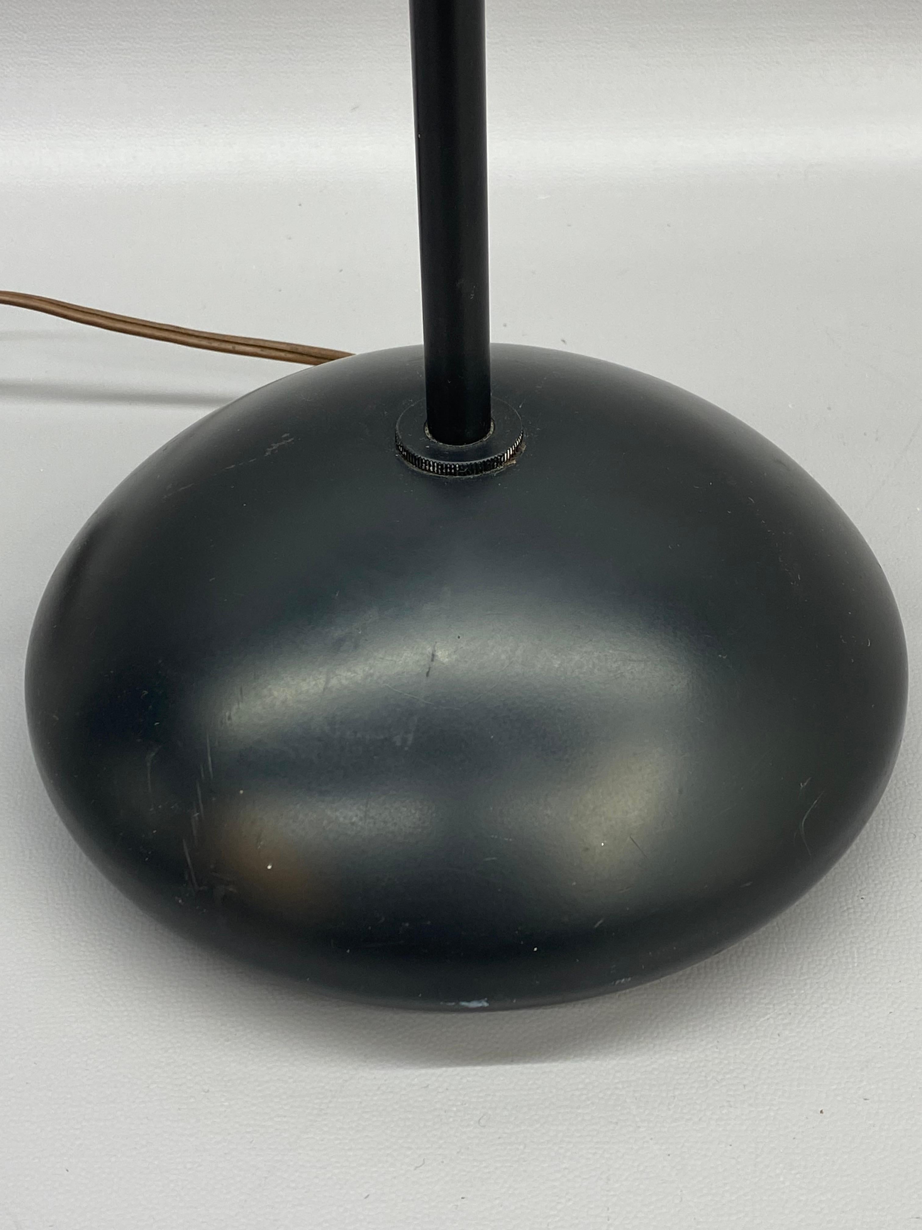 American Mid Century Modern Robert Sonneman Tear Drop Table Lamp For Sale