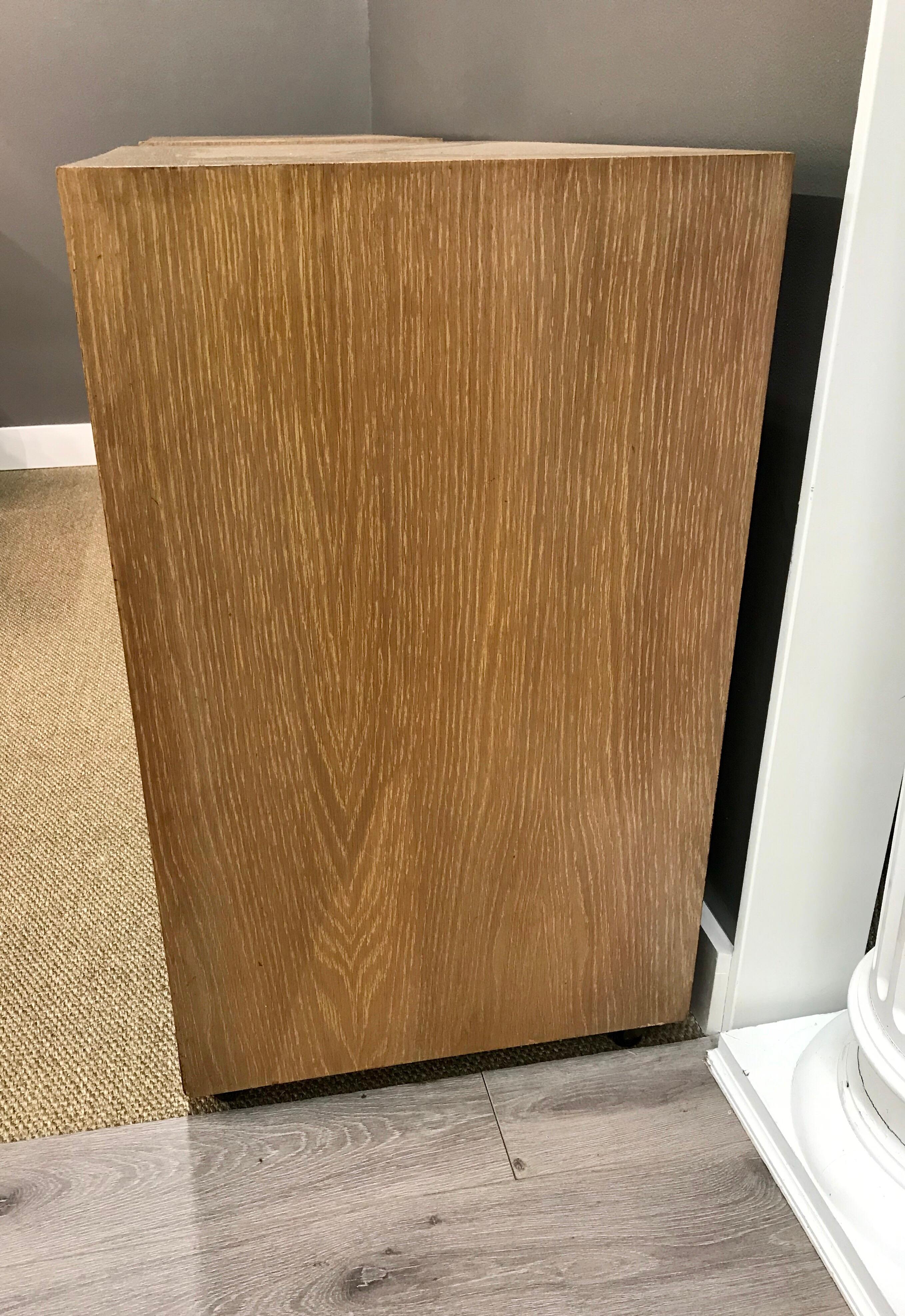 Mid-Century Modern Robsjohn Gibbings Birch Blonde Walnut Wood Chest of Drawers In Good Condition In West Hartford, CT