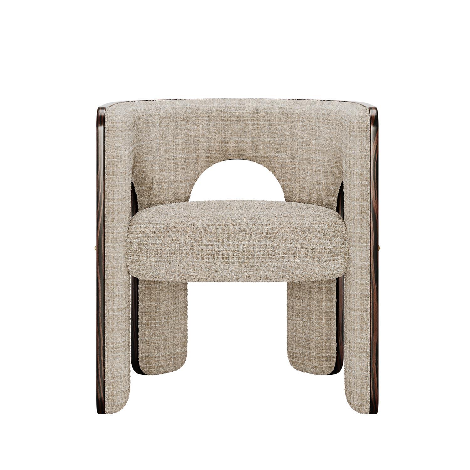 Effortlessly merging sculptural elegance with refined proportions, the Robusta Chair is born from a study into dualities. The interplay of absence and presence, of mass and void, reflects a design ethos rooted in the exploration of contrast, not