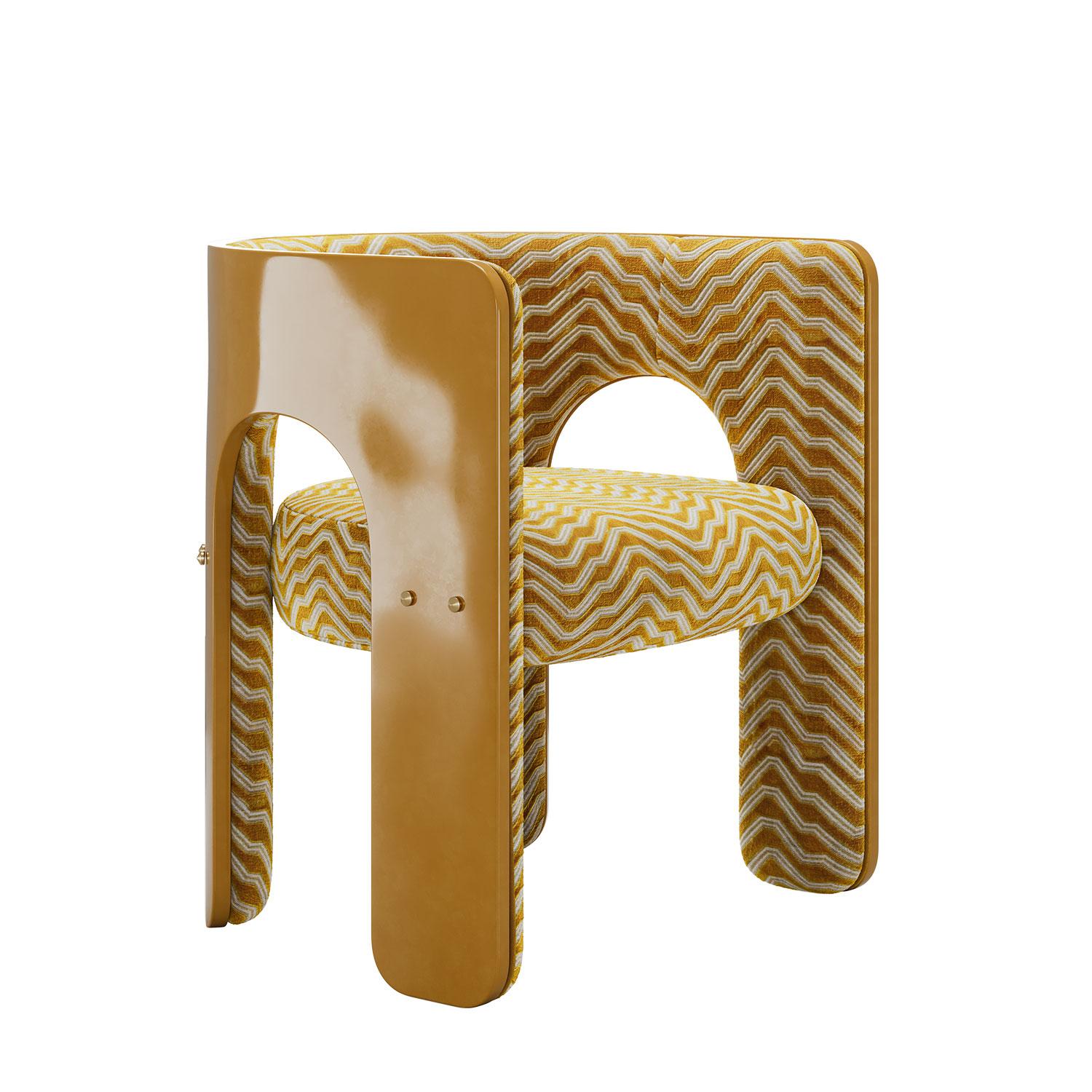 Effortlessly merging sculptural elegance with refined proportions, the Robusta Chair is born from a study into dualities. The interplay of absence and presence, of mass and void, reflects a design ethos rooted in the exploration of contrast, not