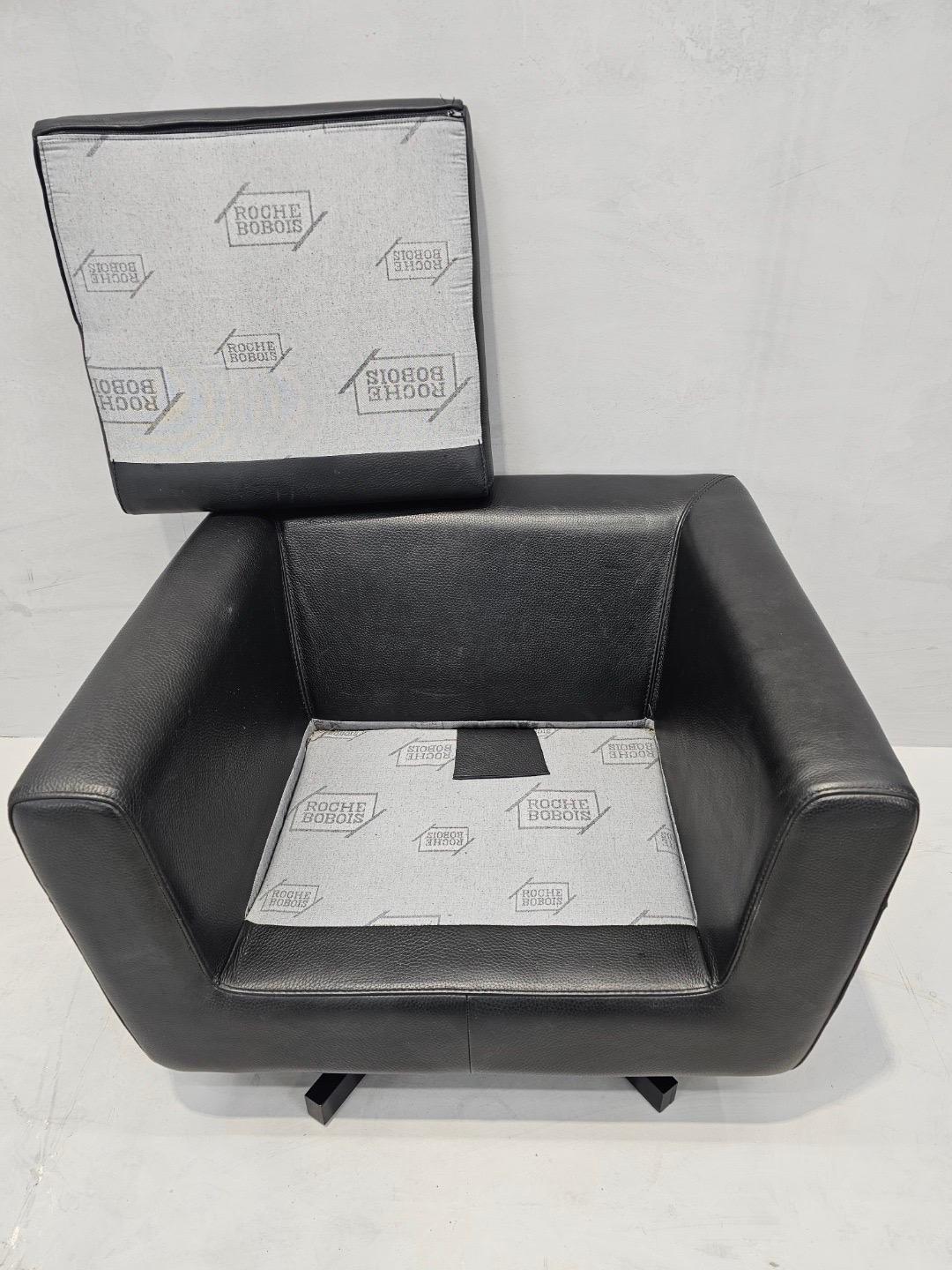 Mid Century Modern Roche Bobois Swivel Lounge Chair in Black Leather For Sale 2