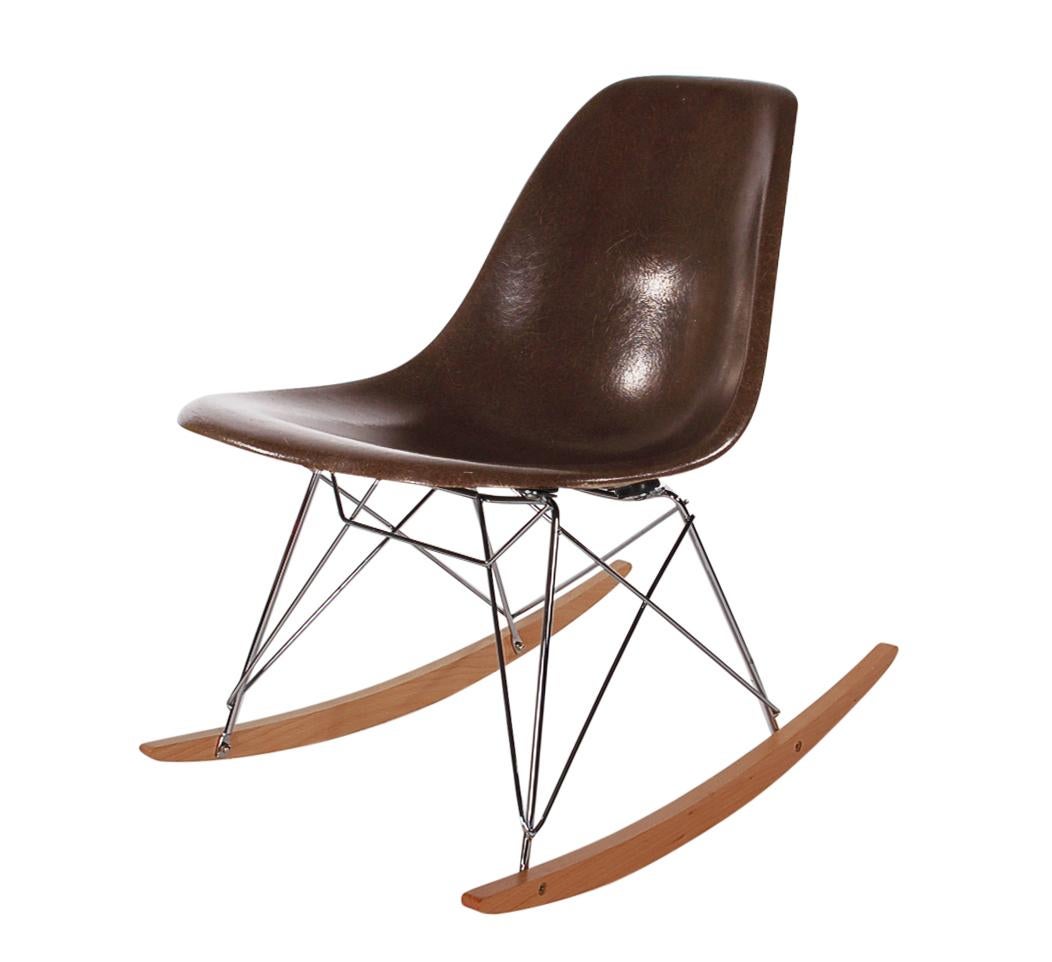 American Mid-Century Modern Rocking Chair by Charles Eames for Herman Miller in Chocolate