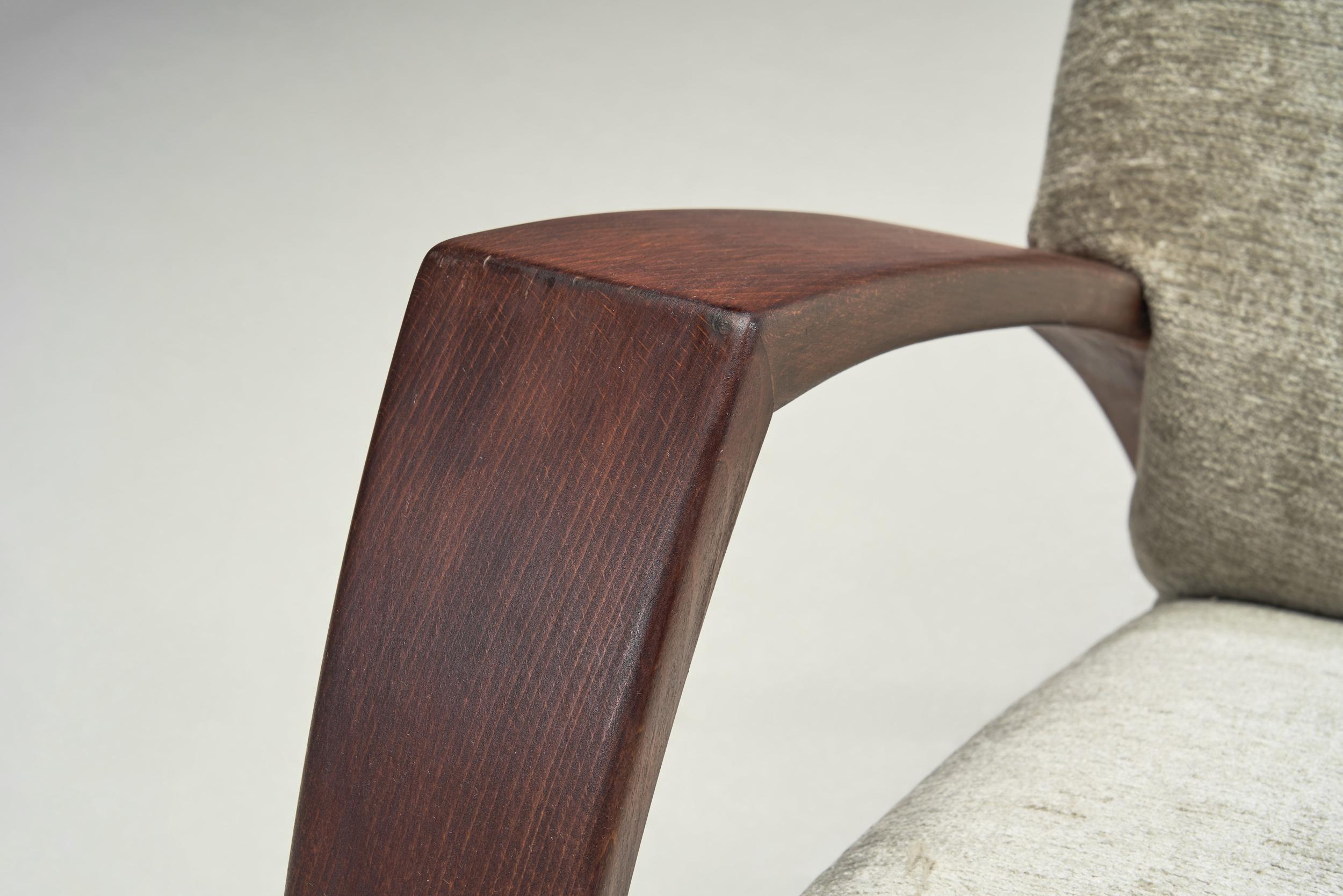 Mid-Century Modern Rocking Chair, Europe Mid-20th Century For Sale 7