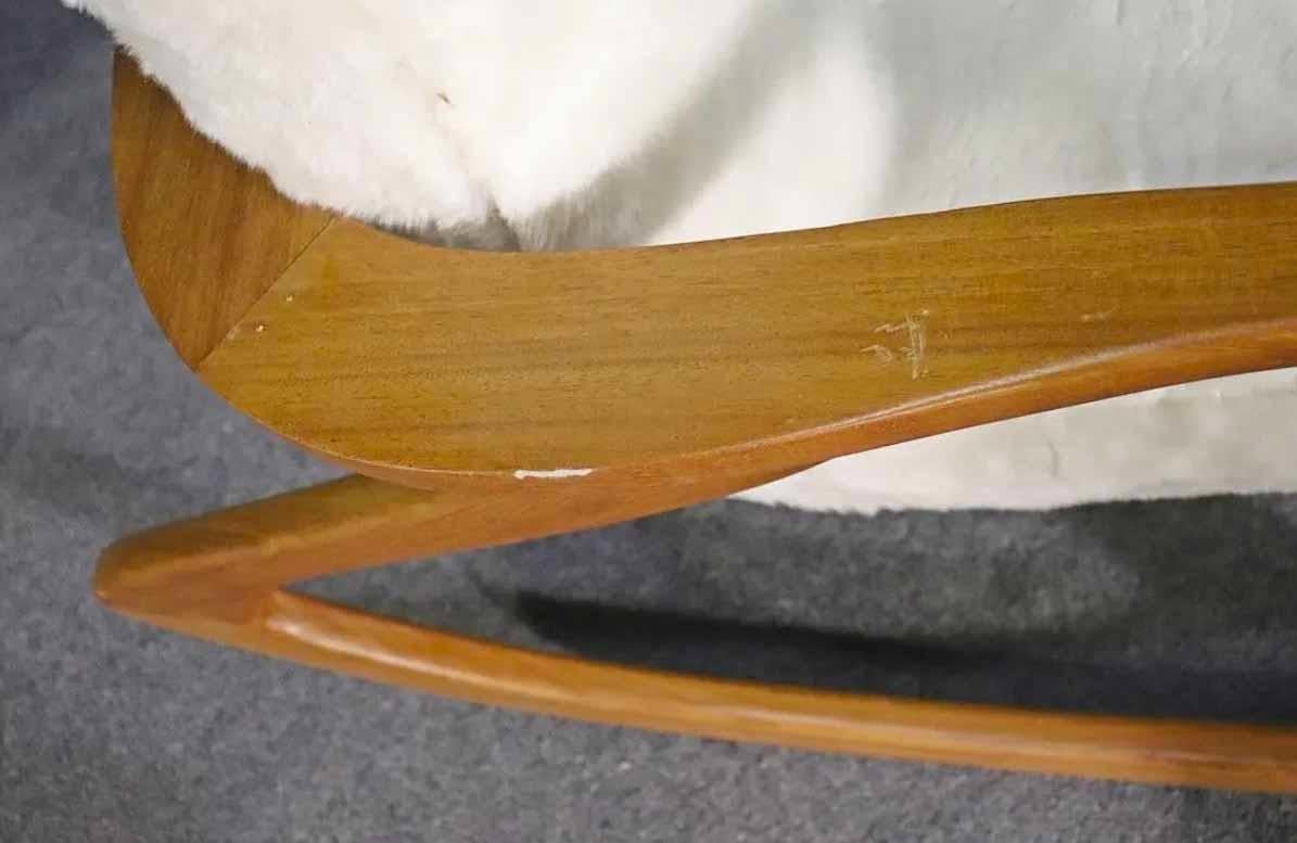 Mid-Century Modern Rocking Chair In Good Condition For Sale In Brooklyn, NY