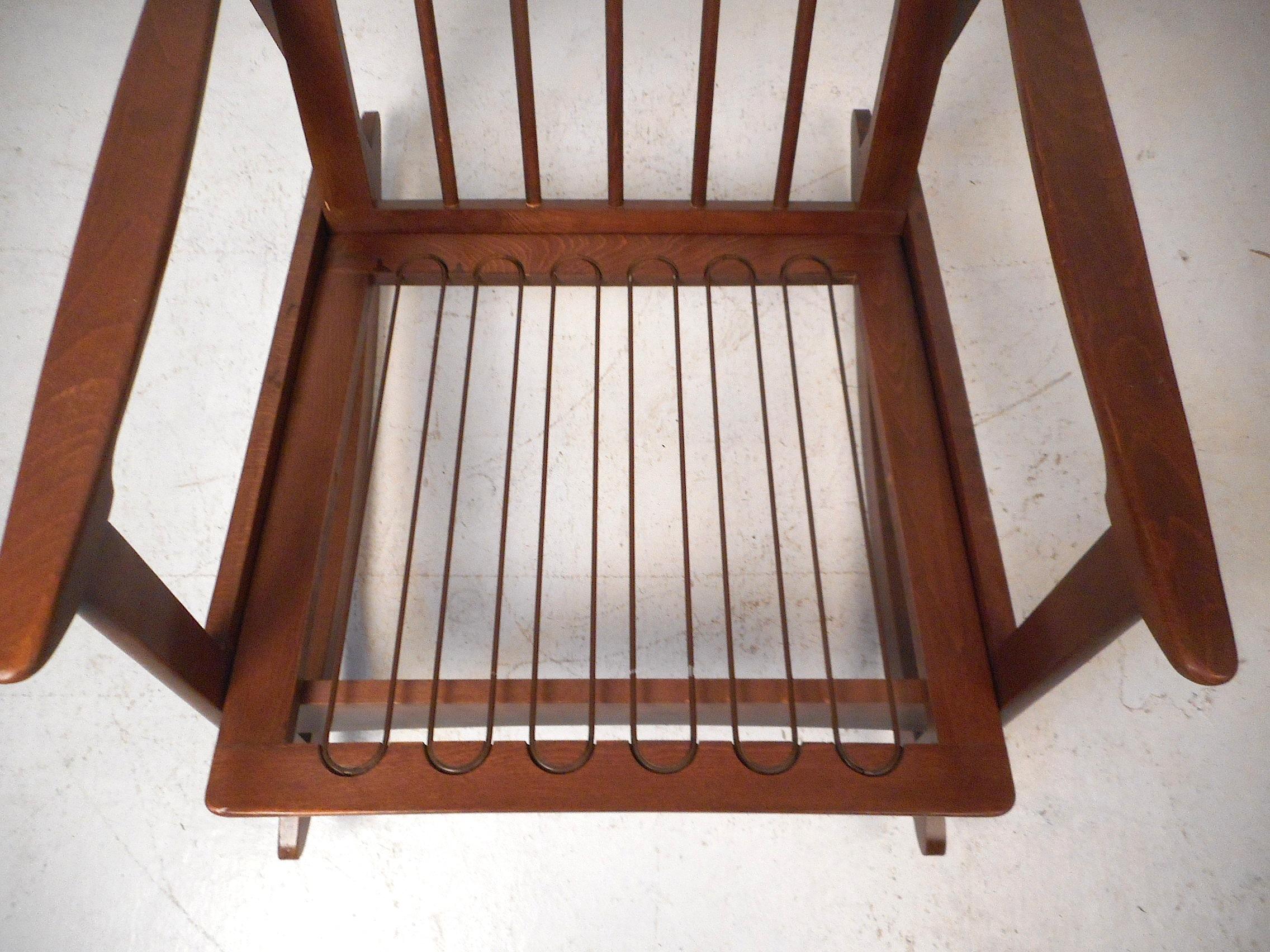 Chaise à bascule Mid-Century Modern en vente 1