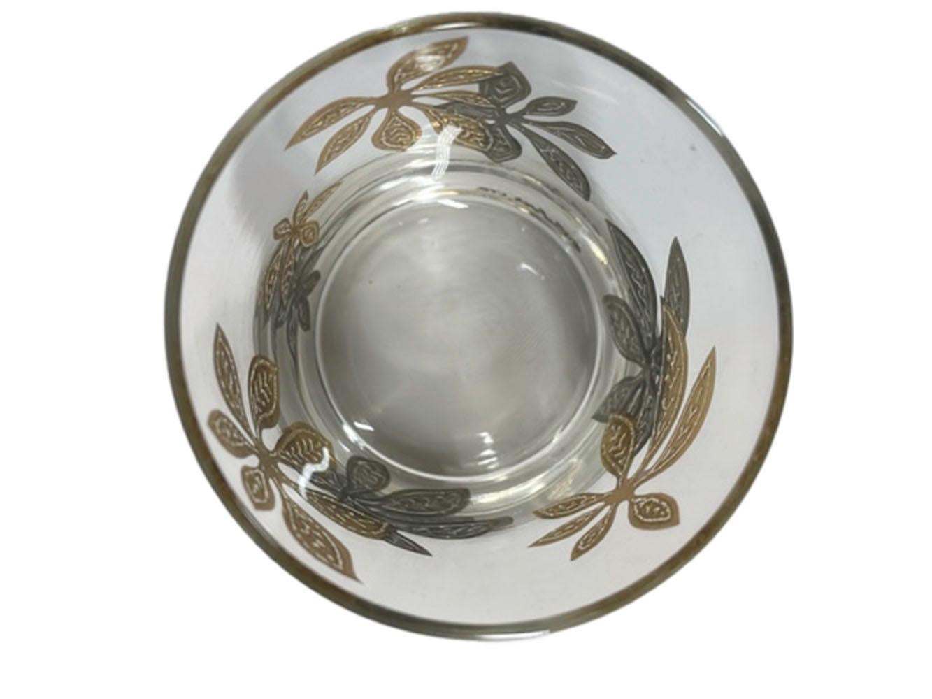 20th Century Mid-Century Modern Rocks Glasses by Culver, LTD. with Leaves in Gold and Silver For Sale