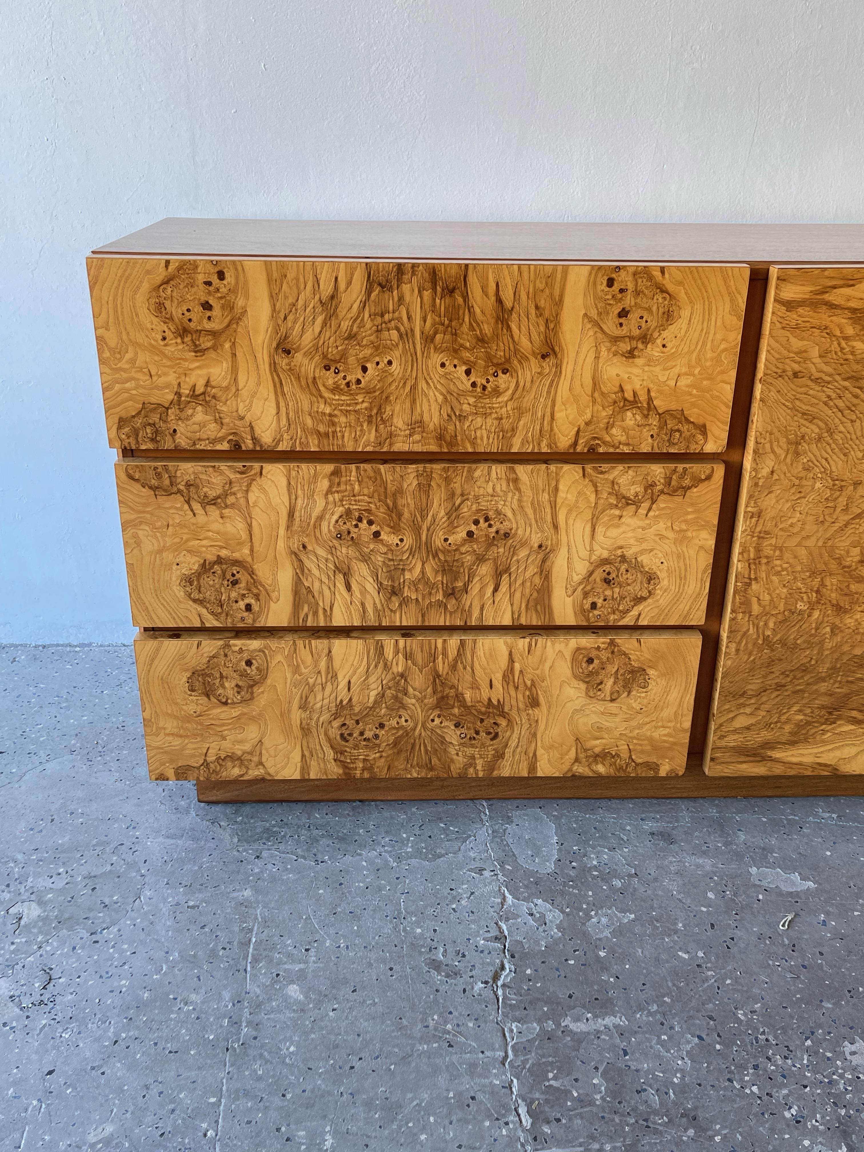 Mid-Century Modern Roland Carter for Lane Burl Wood Dresser / Credenza In Good Condition In Las Vegas, NV