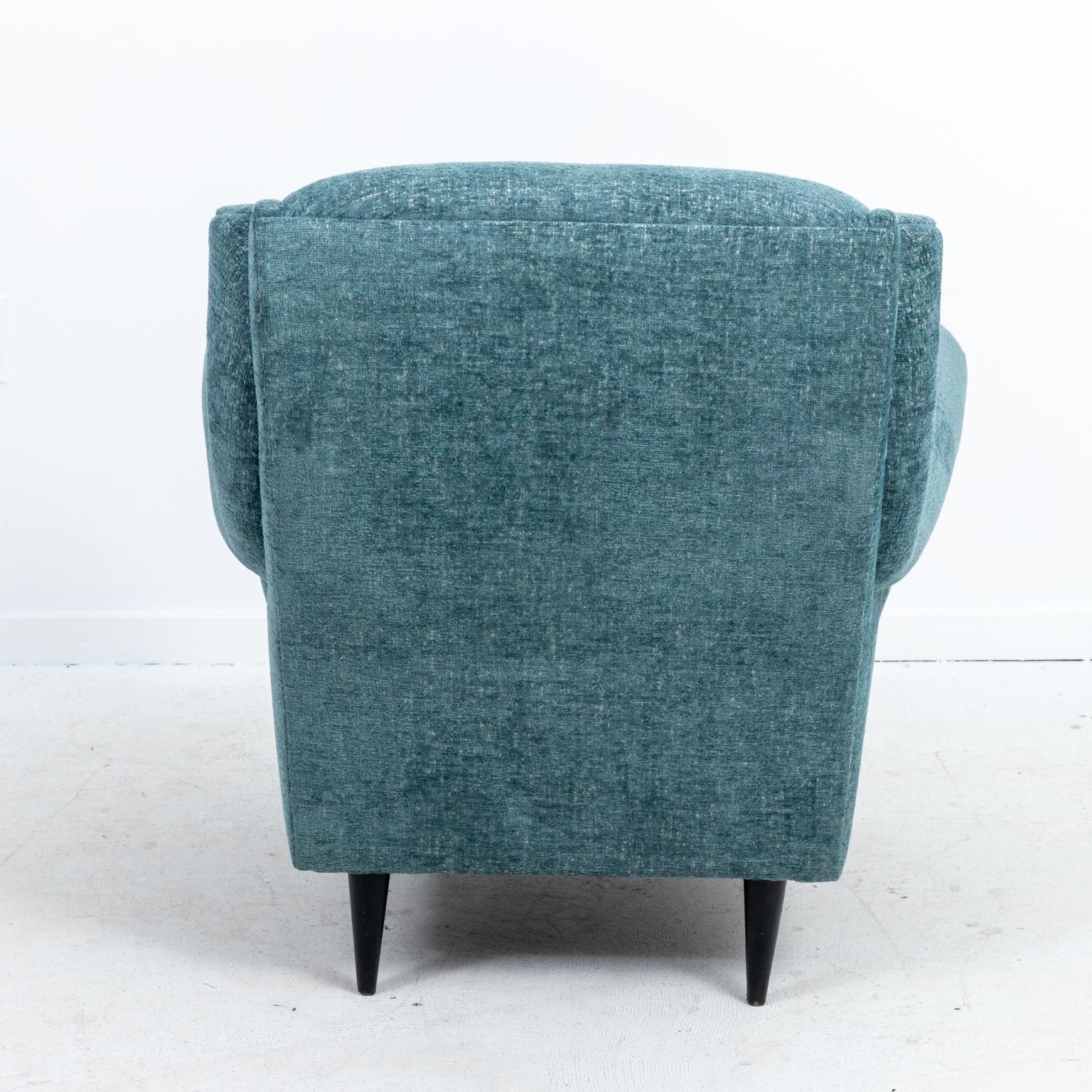 Mid-Century Modern Roll Arm Lounge Chair For Sale 1