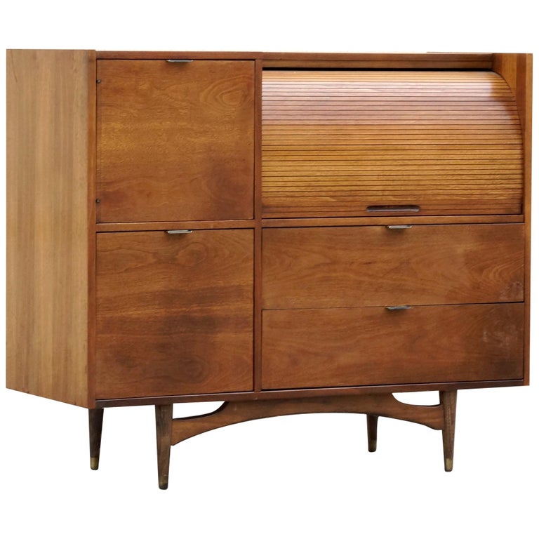 Mid Century Modern Roll Top Desk By Hooker Furniture At 1stdibs
