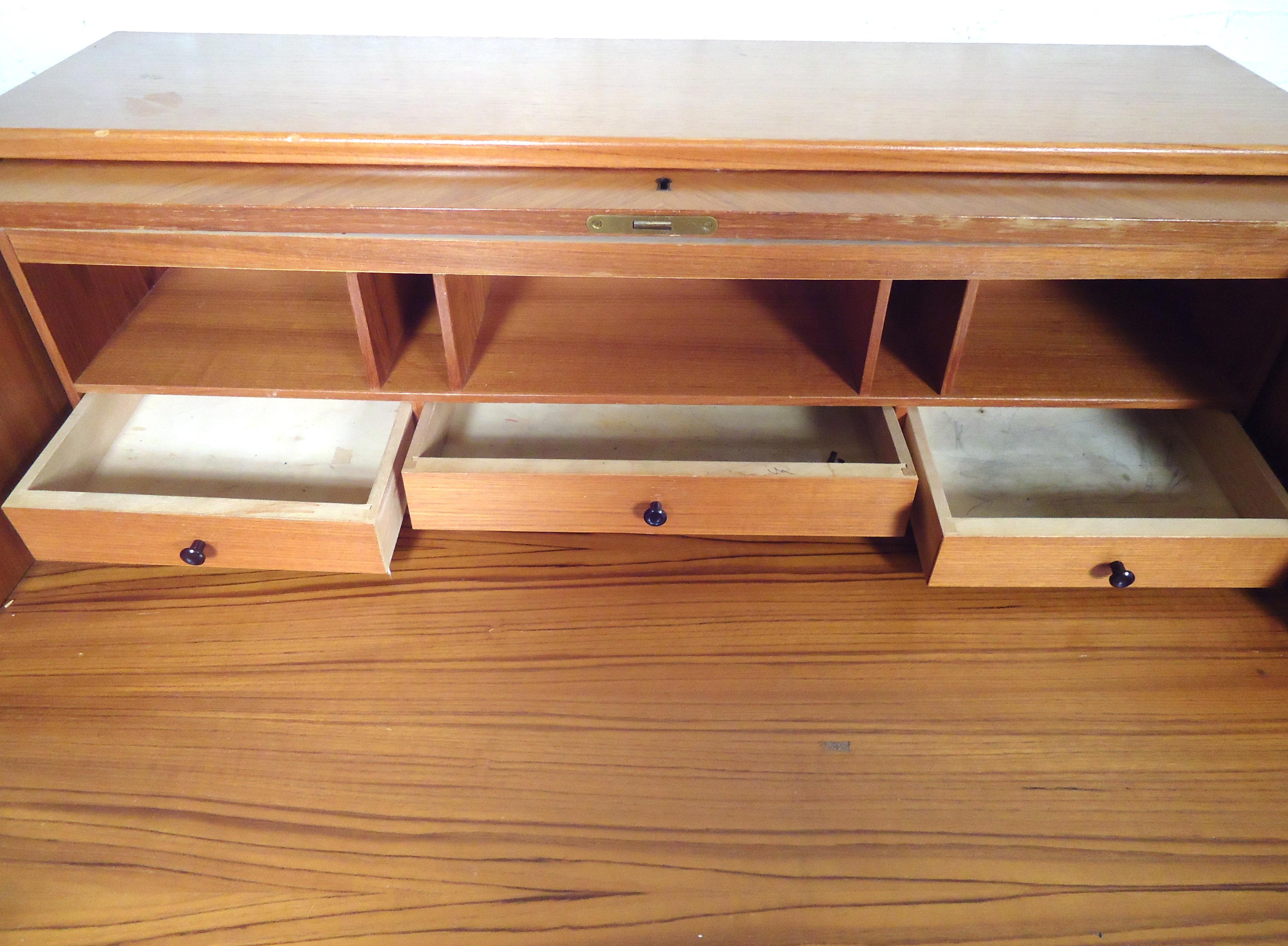 Mid-Century Modern Roll Top Desk 1