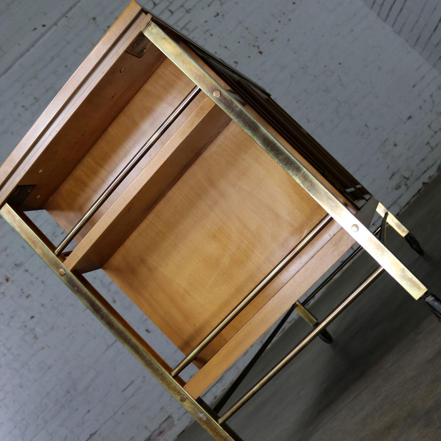 Mid-Century Modern Rolling Flip Top Bar Cart Attributed to J. L. Metz Contempora In Good Condition In Topeka, KS