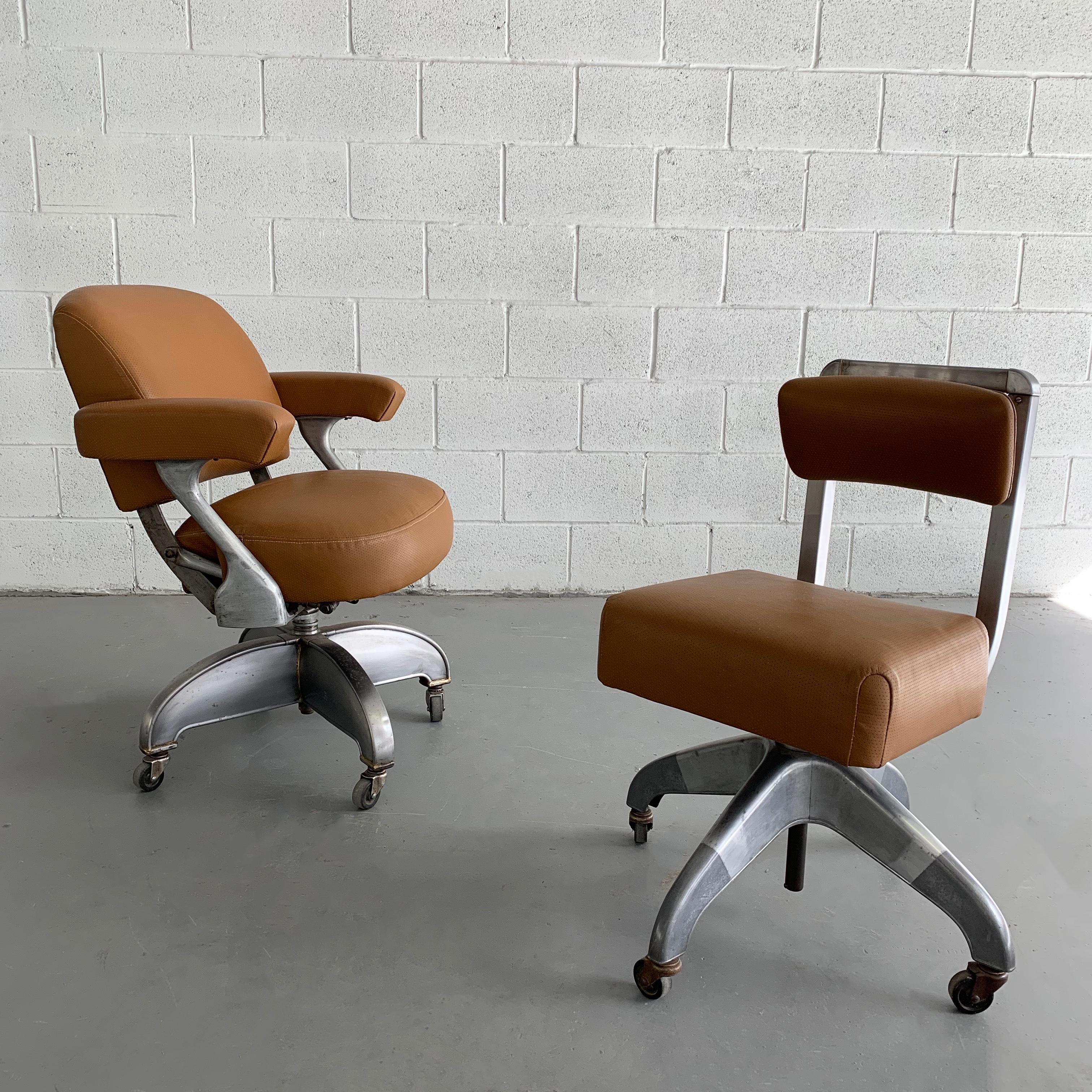 Mid-Century Modern Rolling Leather Office Armchair 1
