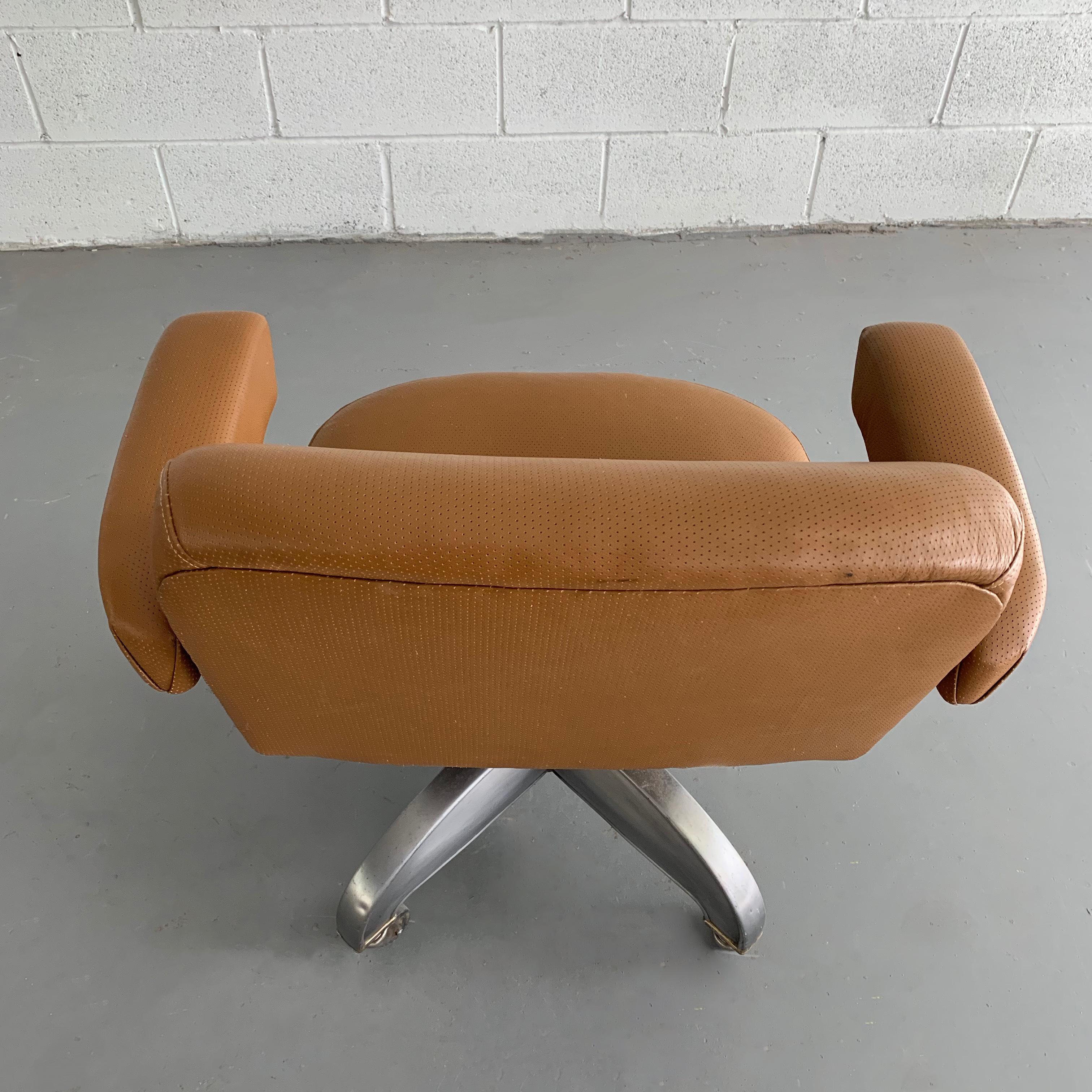 Mid-Century Modern Rolling Leather Office Armchair 2