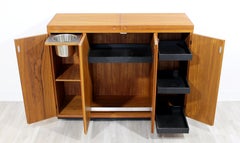 Mid-Century Modern Rolling Teak Expandable Top Bar on Casters Danish, 1960s