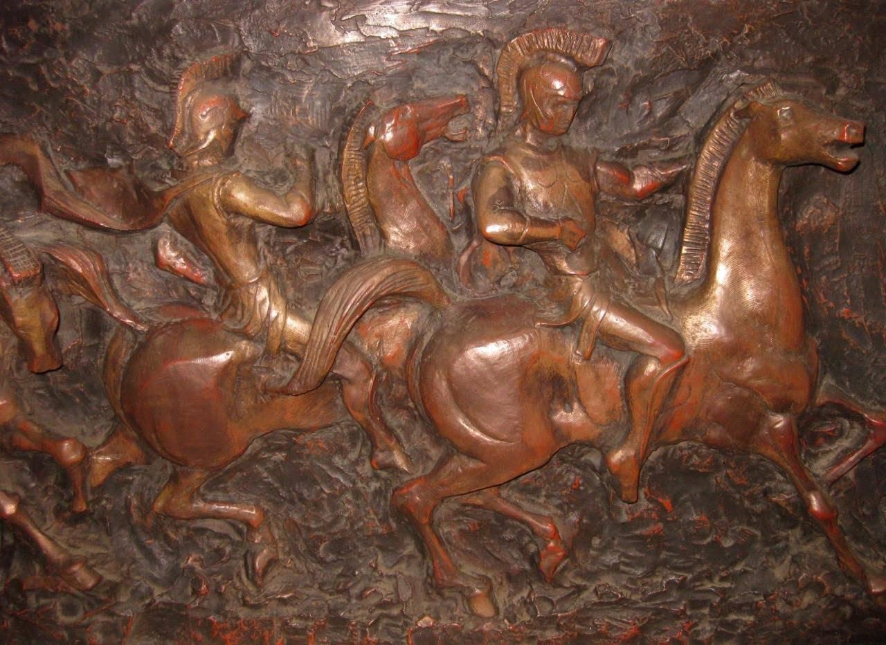 Mid-Century Modern Roman Soldiers on Horses Relief Wall Art by Finesse Originals In Excellent Condition For Sale In Sacramento, CA