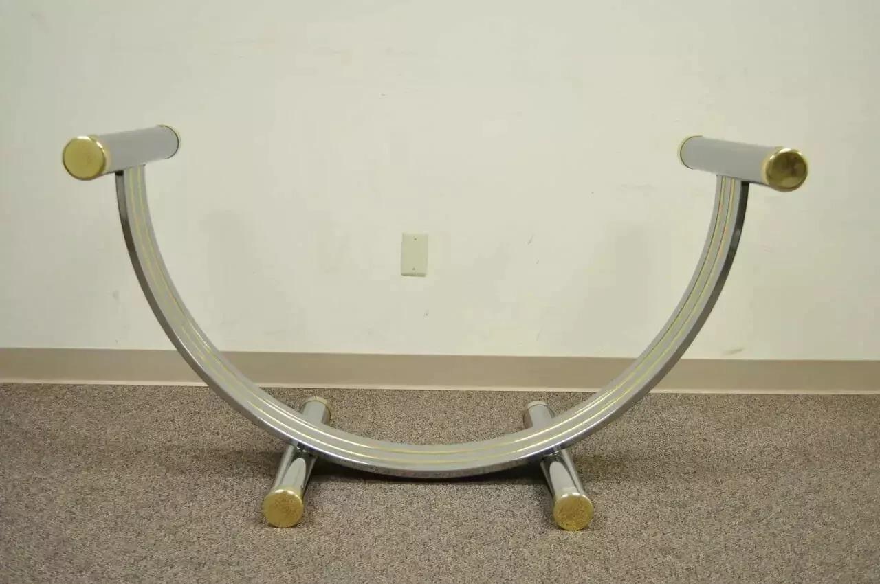 Mid-Century Modern Table de salle à manger de style Romeo Rega mi-siècle moderne en laiton chromé et verre en vente