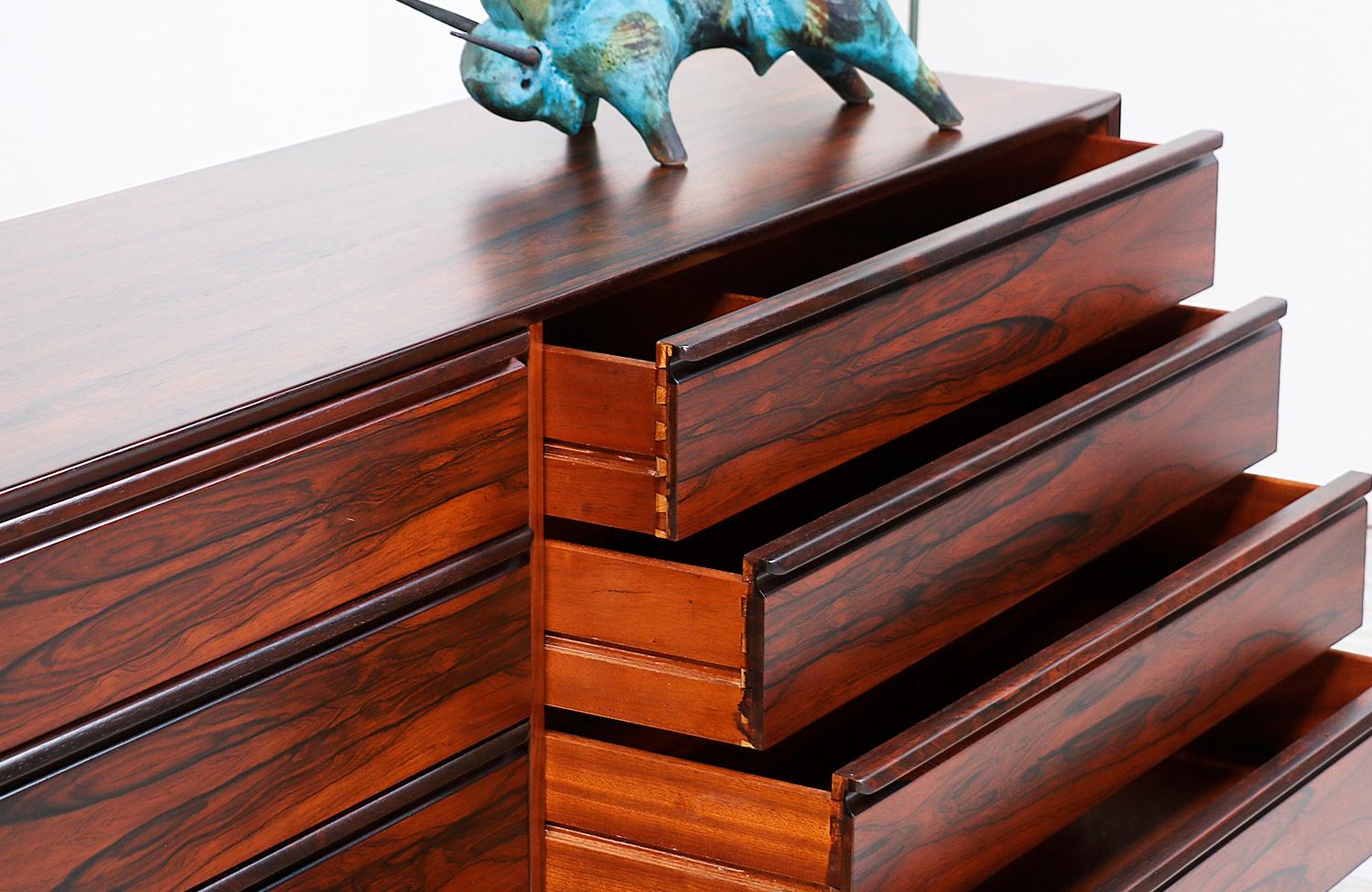 Mid-Century Modern Rosewood 8- Drawer Dresser by Westnofa 1